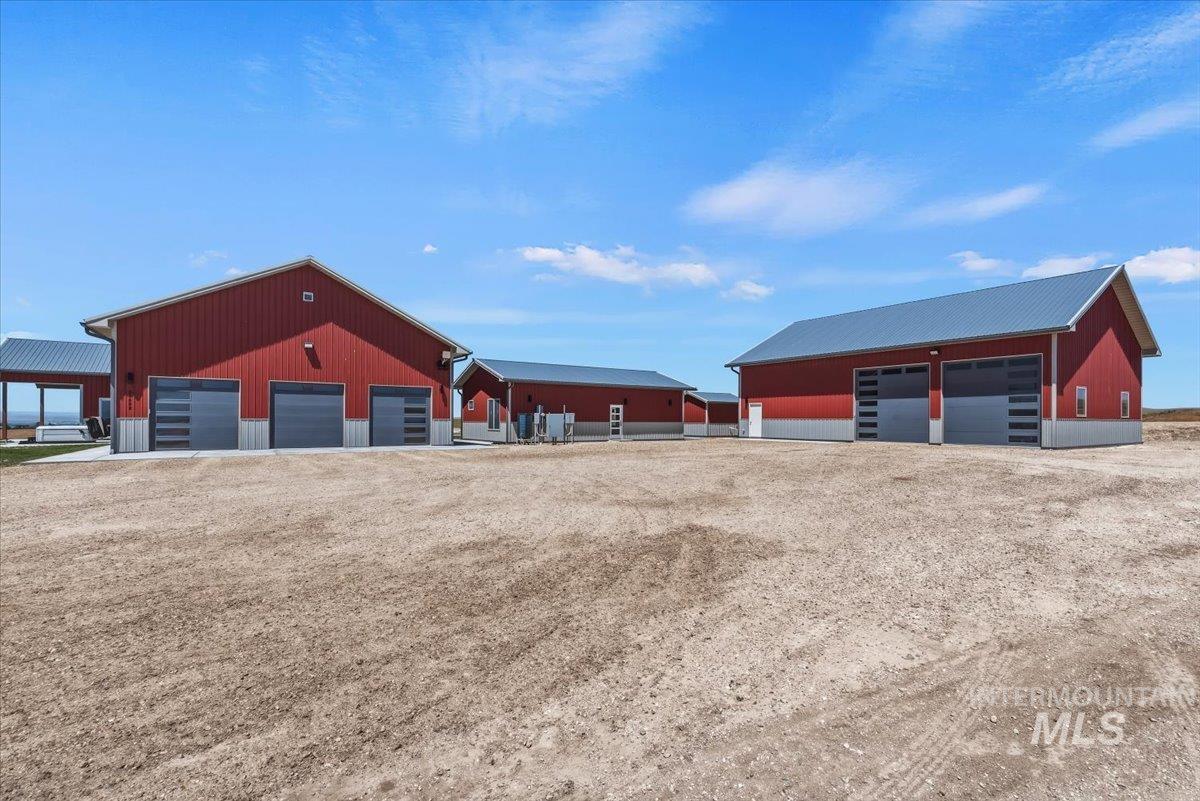 21692 Market Rd, Parma, Idaho 83660, 3 Bedrooms, 2.5 Bathrooms, Farm & Ranch For Sale, Price $1,990,000, 98990718