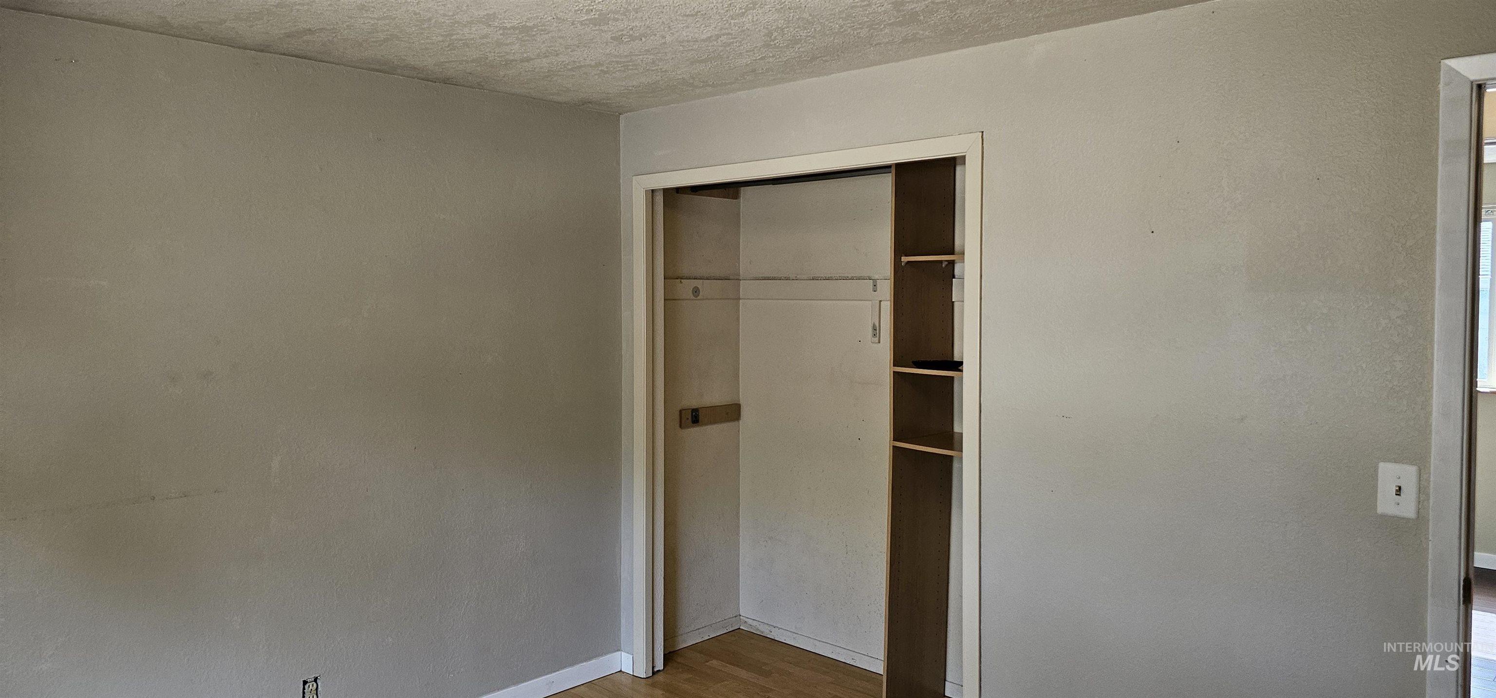 1485 E Independence St, Boise, Idaho 83706, 3 Bedrooms, 1 Bathroom, Residential For Sale, Price $399,900,MLS 98990719