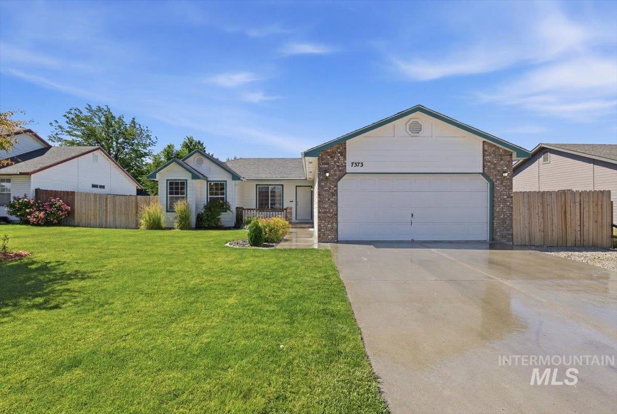 7373 Edgebrook Dr, Nampa, Idaho 83687, 3 Bedrooms, 2 Bathrooms, Residential For Sale, Price $357,900, 98990722