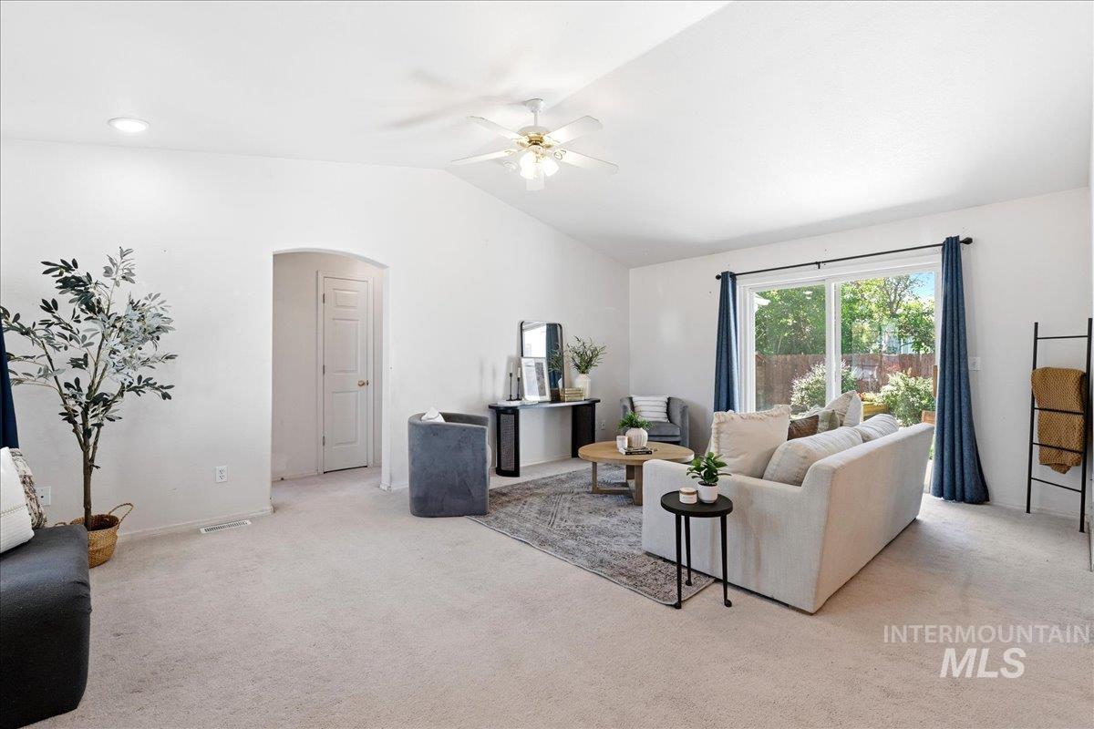 7373 Edgebrook Dr, Nampa, Idaho 83687, 3 Bedrooms, 2 Bathrooms, Residential For Sale, Price $357,900, 98990722