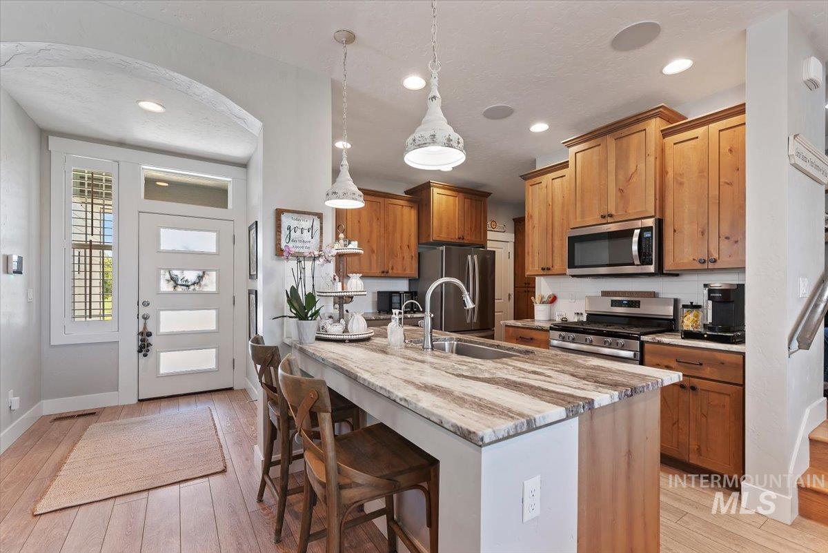 6070 E Canyon Crossing Dr, Nampa, Idaho 83651, 4 Bedrooms, 3.5 Bathrooms, Residential For Sale, Price $699,900,MLS 98990723