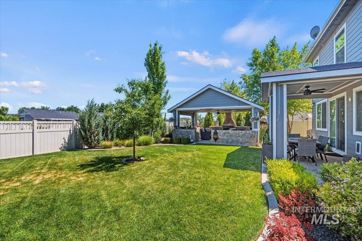 6070 E Canyon Crossing Dr, Nampa, Idaho 83651, 4 Bedrooms, 3.5 Bathrooms, Residential For Sale, Price $699,900,MLS 98990723