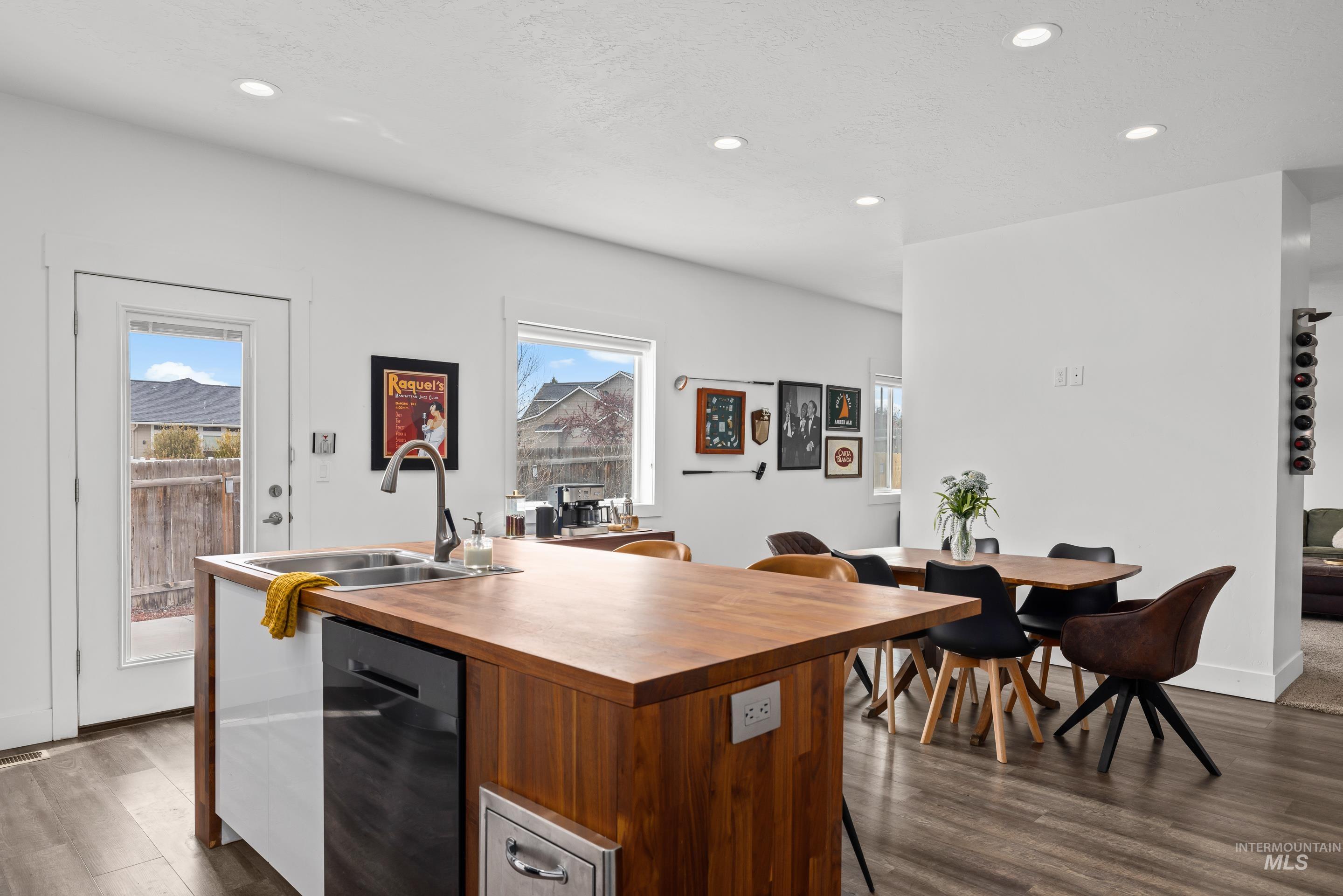 510 Copley Ct, Caldwell, Idaho 83605, 3 Bedrooms, 2.5 Bathrooms, Residential For Sale, Price $449,900,MLS 98990725