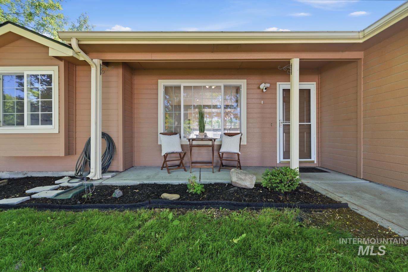 1442 N Misty Springs Ave, Kuna, Idaho 83634, 4 Bedrooms, 2 Bathrooms, Residential For Sale, Price $394,900, 98990727