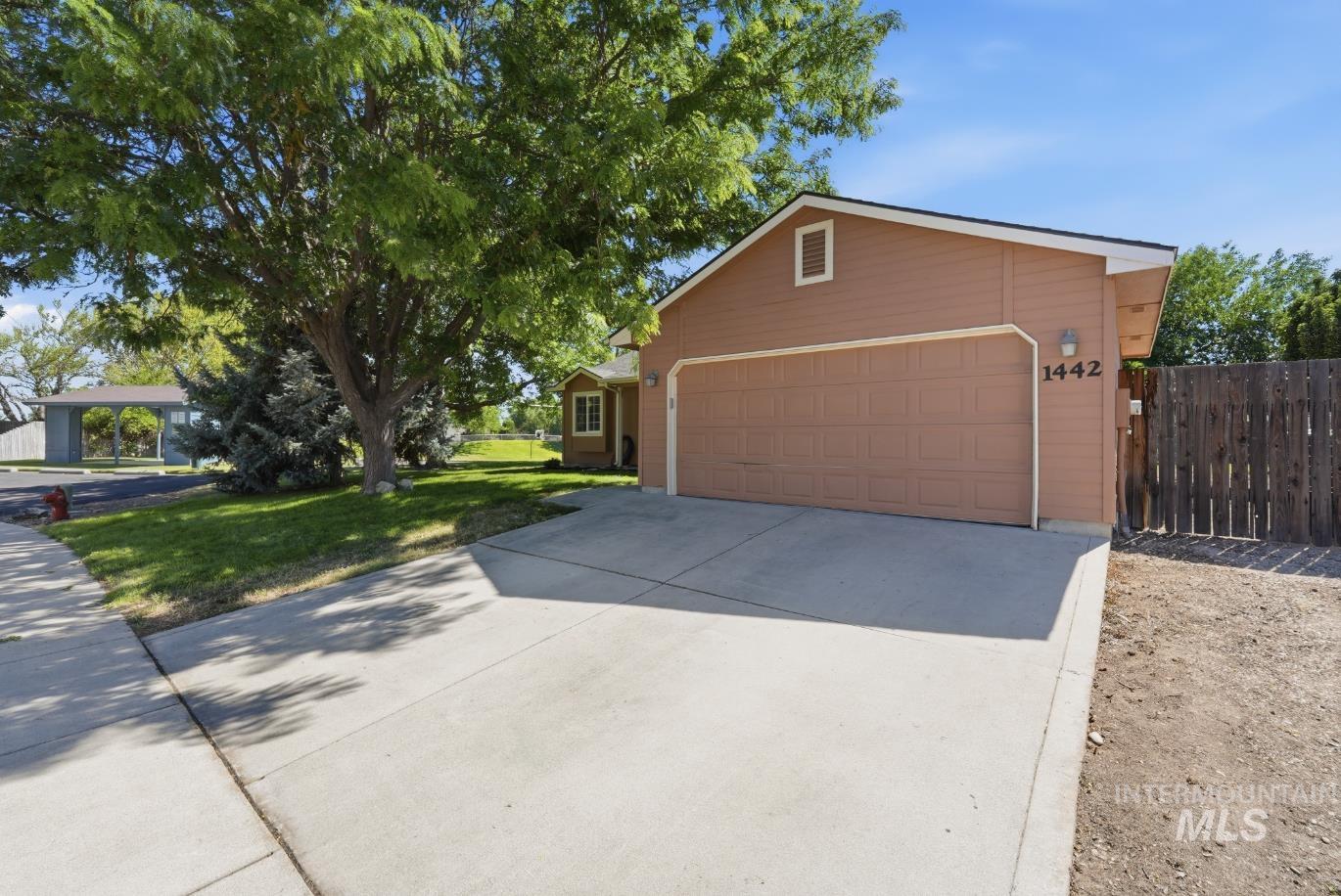 1442 N Misty Springs Ave, Kuna, Idaho 83634, 4 Bedrooms, 2 Bathrooms, Residential For Sale, Price $394,900, 98990727