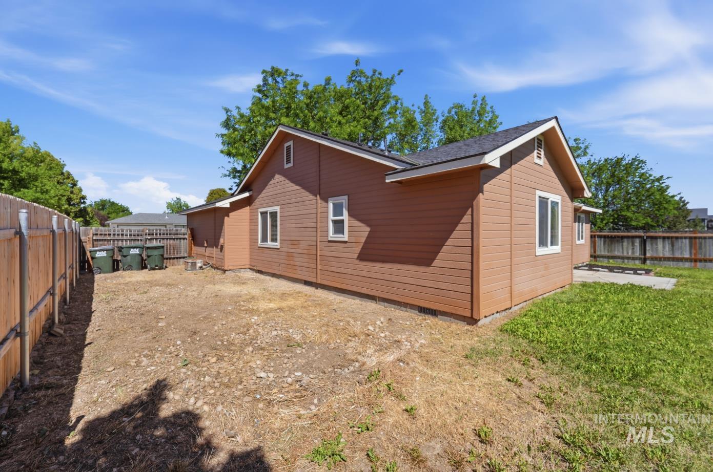 1442 N Misty Springs Ave, Kuna, Idaho 83634, 4 Bedrooms, 2 Bathrooms, Residential For Sale, Price $394,900, 98990727