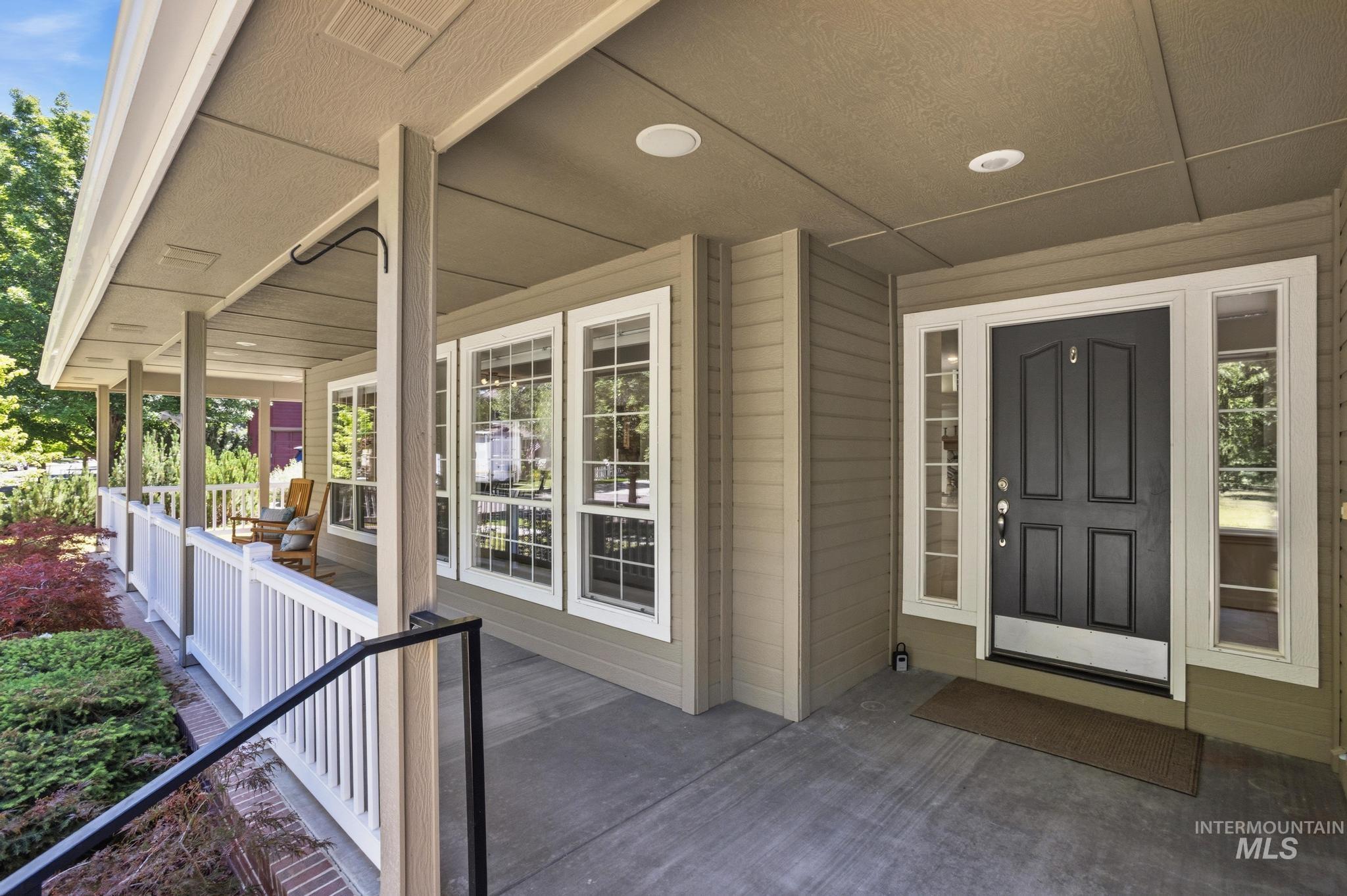 13509 N 4th Avenue, Boise, Idaho 83714, 4 Bedrooms, 2.5 Bathrooms, Residential For Sale, Price $750,000,MLS 98990728