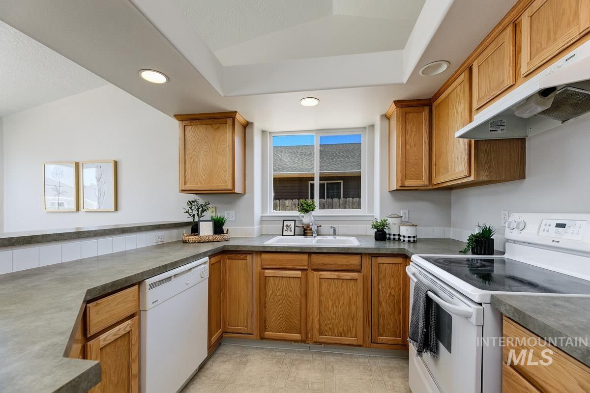 11658 Virginia, Caldwell, Idaho 83605, 4 Bedrooms, 2 Bathrooms, Residential For Sale, Price $365,000, 98990730