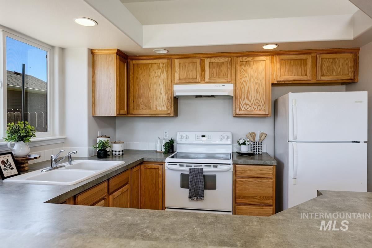 11658 Virginia, Caldwell, Idaho 83605, 4 Bedrooms, 2 Bathrooms, Residential For Sale, Price $365,000, 98990730