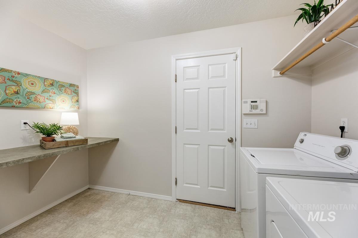 11658 Virginia, Caldwell, Idaho 83605, 4 Bedrooms, 2 Bathrooms, Residential For Sale, Price $365,000, 98990730