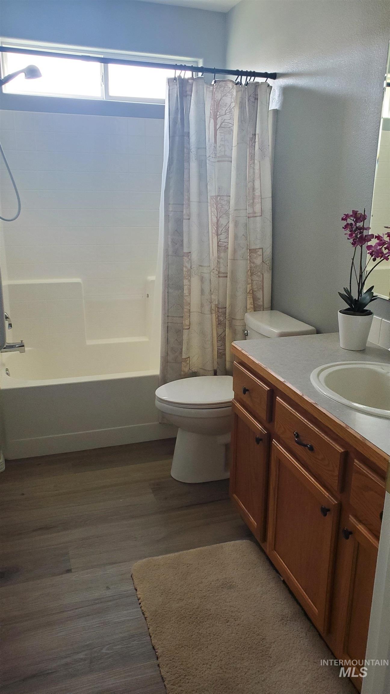 736 N Cambridge St, Nampa, Idaho 83651, 2 Bedrooms, 2 Bathrooms, Residential For Sale, Price $325,000, 98990734