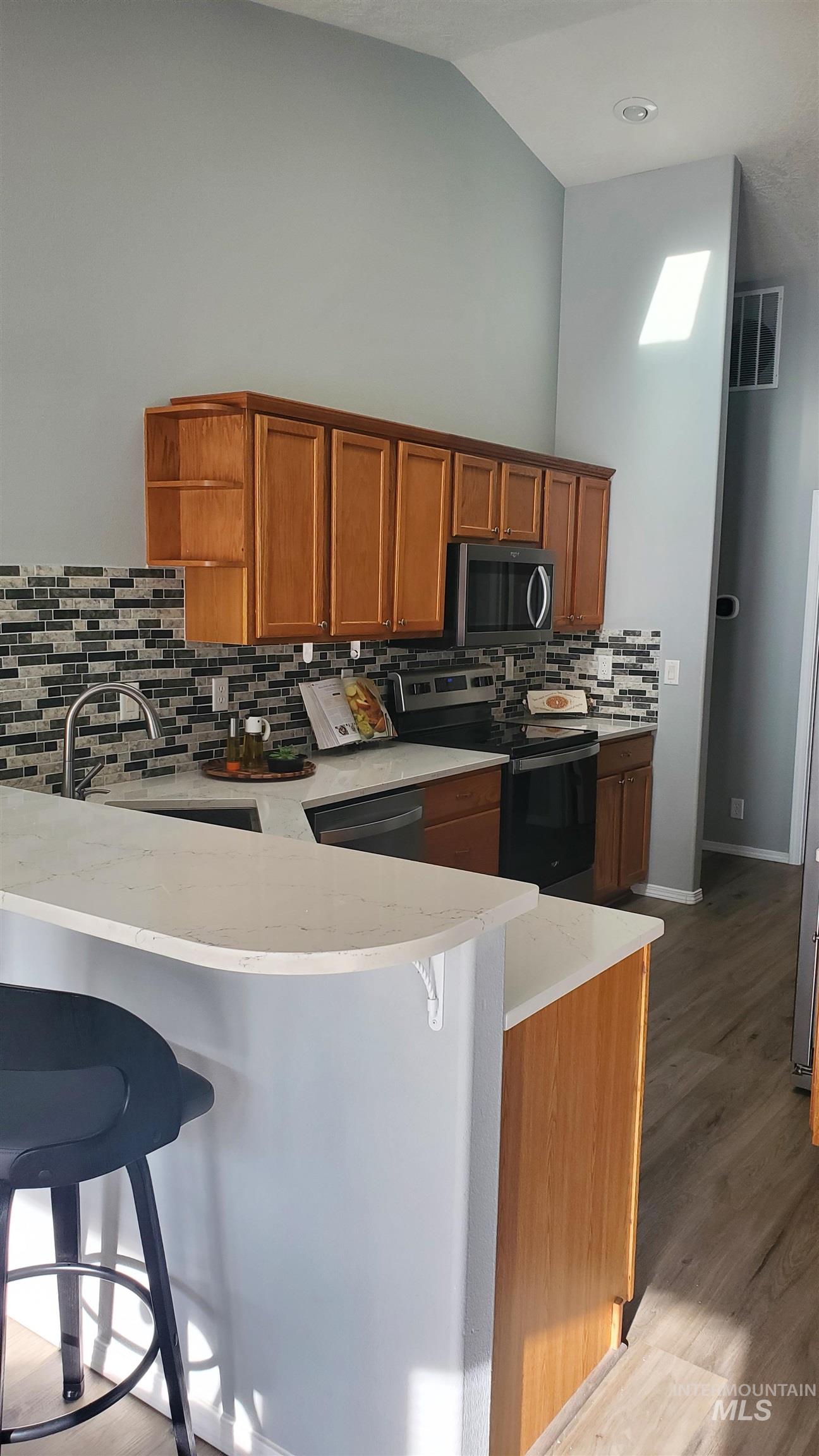 736 N Cambridge St, Nampa, Idaho 83651, 2 Bedrooms, 2 Bathrooms, Residential For Sale, Price $325,000, 98990734