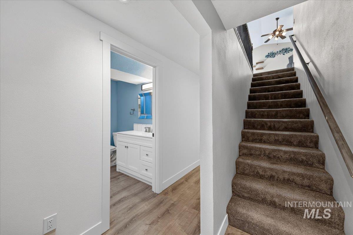 8809 W Canterbury St, Boise, Idaho 83704-6302, 4 Bedrooms, 2 Bathrooms, Residential For Sale, Price $450,000,MLS 98990736