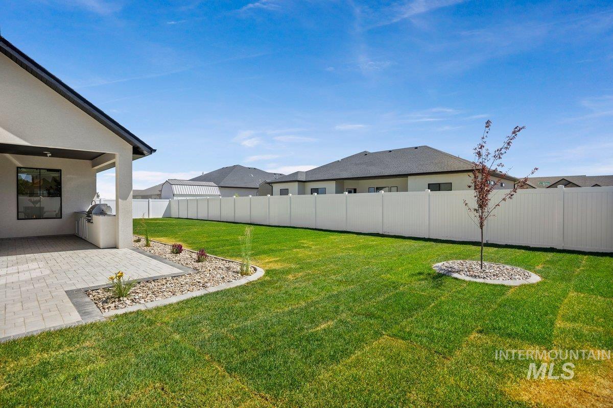 532 Half Moon Way, Twin Falls, Idaho 83301, 5 Bedrooms, 3.5 Bathrooms, Residential For Sale, Price $699,900,MLS 98990737