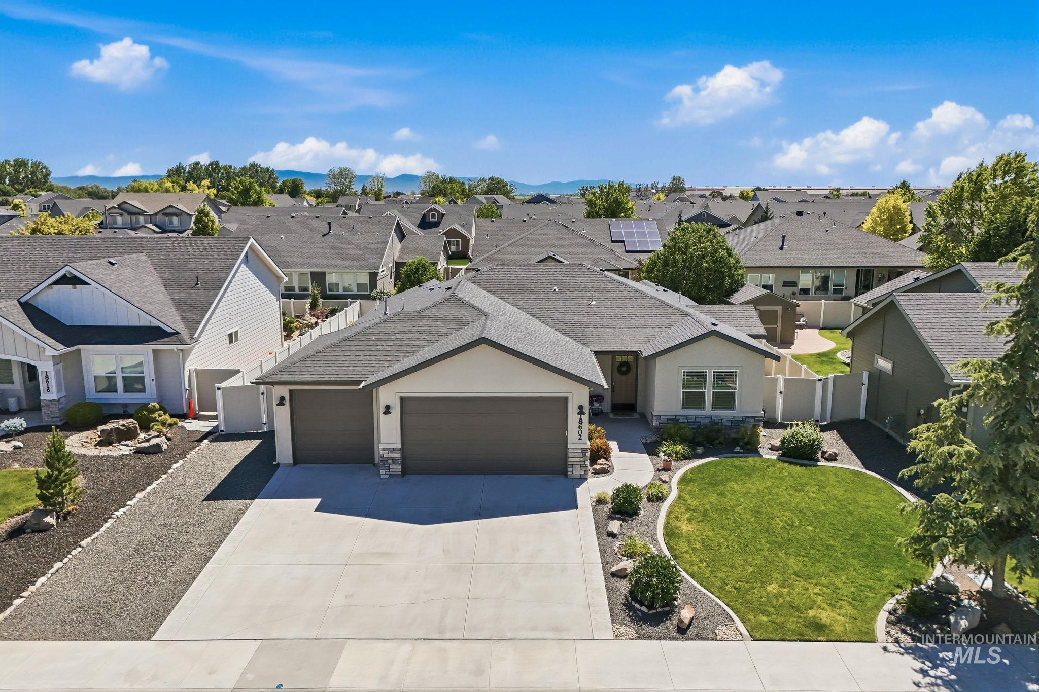 18602 Easter Peak Ave, Nampa, Idaho 83687, 3 Bedrooms, 2 Bathrooms, Residential For Sale, Price $479,900,MLS 98990741