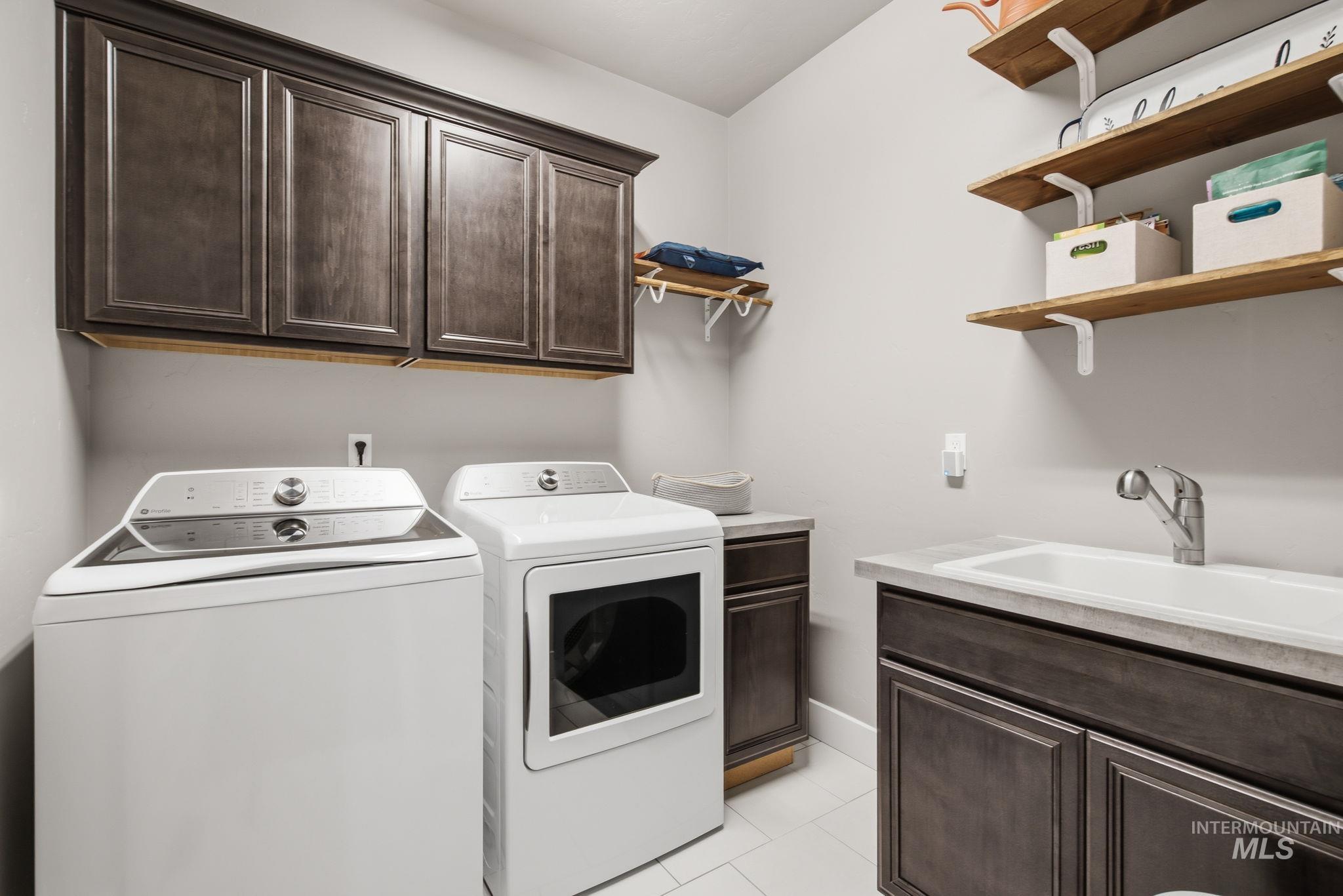 18602 Easter Peak Ave, Nampa, Idaho 83687, 3 Bedrooms, 2 Bathrooms, Residential For Sale, Price $479,900,MLS 98990741