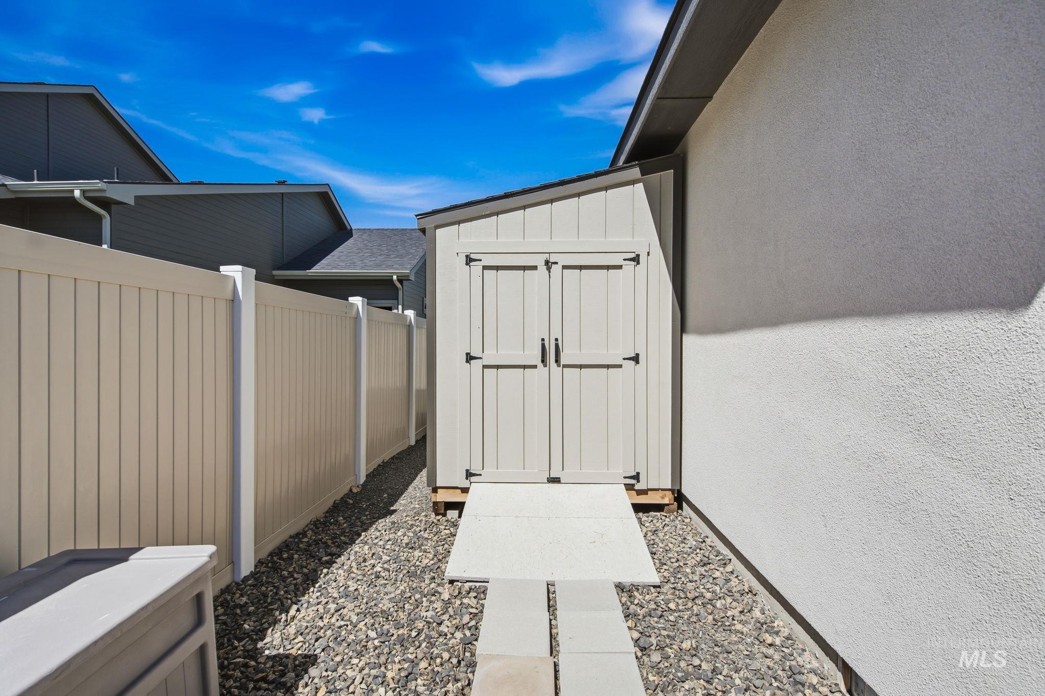 18602 Easter Peak Ave, Nampa, Idaho 83687, 3 Bedrooms, 2 Bathrooms, Residential For Sale, Price $479,900,MLS 98990741
