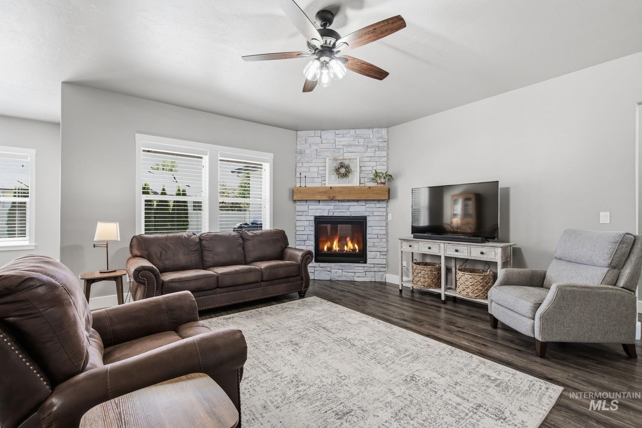 18602 Easter Peak Ave, Nampa, Idaho 83687, 3 Bedrooms, 2 Bathrooms, Residential For Sale, Price $479,900,MLS 98990741