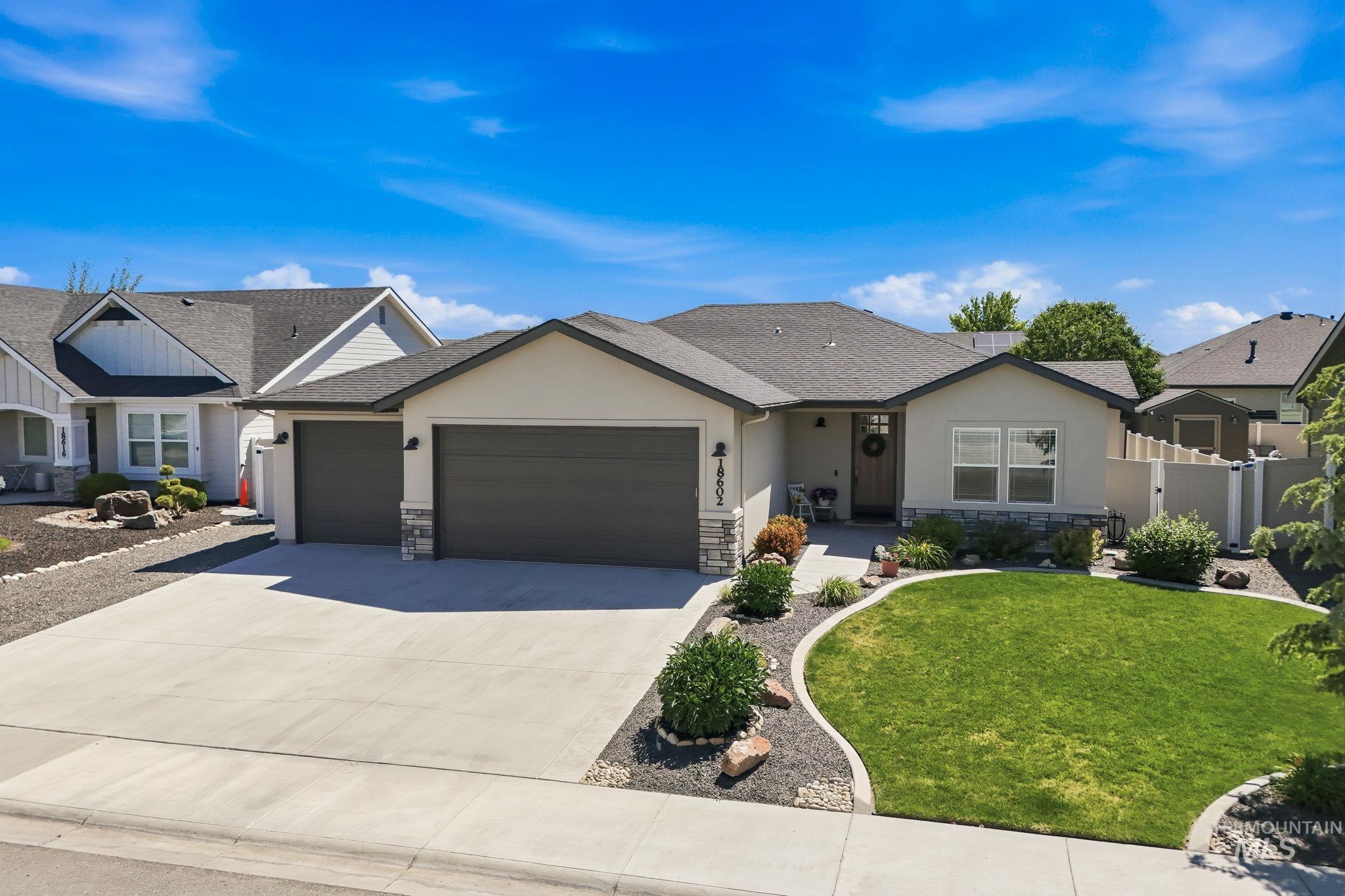 18602 Easter Peak Ave, Nampa, Idaho 83687, 3 Bedrooms, 2 Bathrooms, Residential For Sale, Price $479,900,MLS 98990741