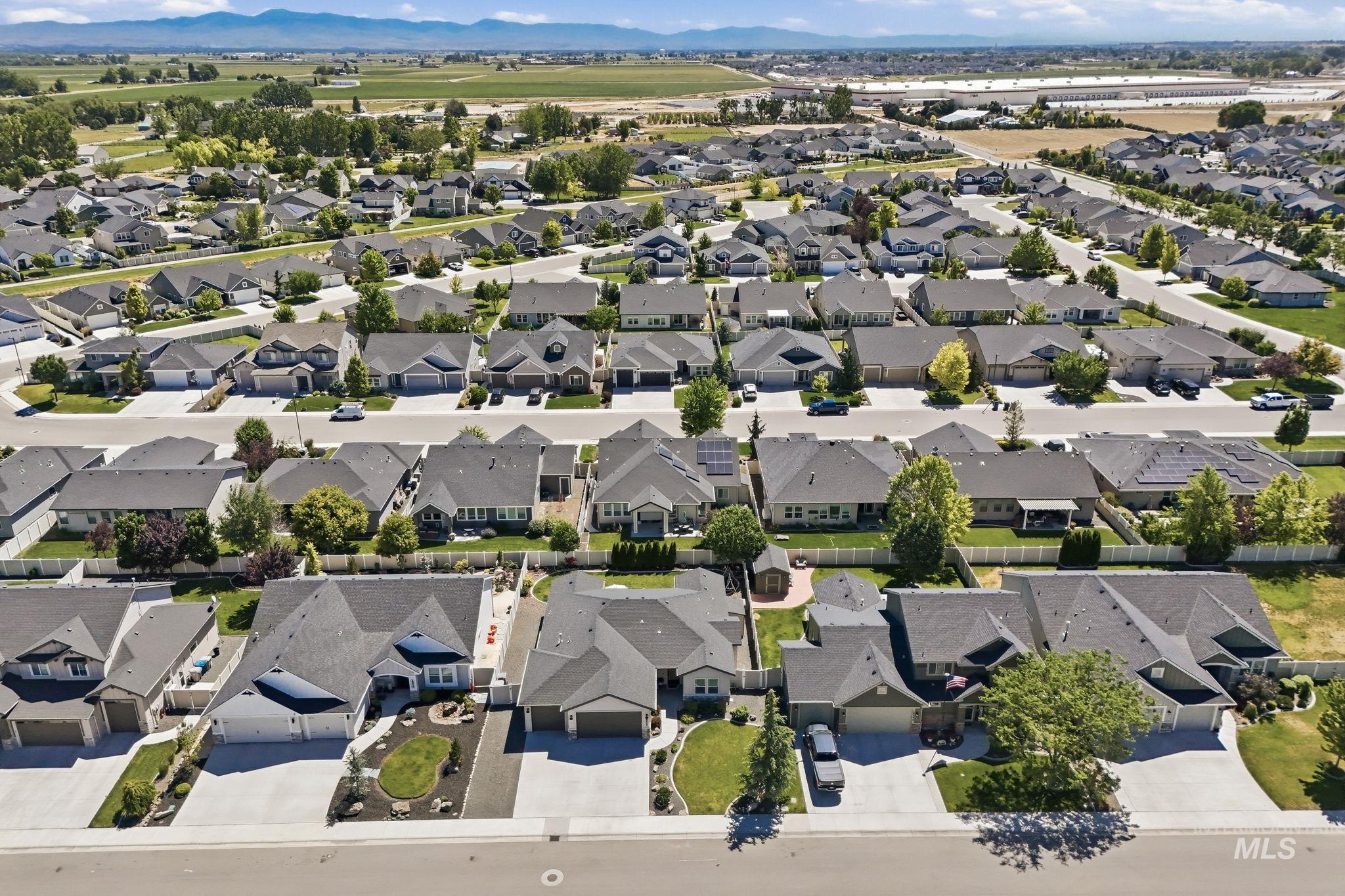 18602 Easter Peak Ave, Nampa, Idaho 83687, 3 Bedrooms, 2 Bathrooms, Residential For Sale, Price $479,900,MLS 98990741