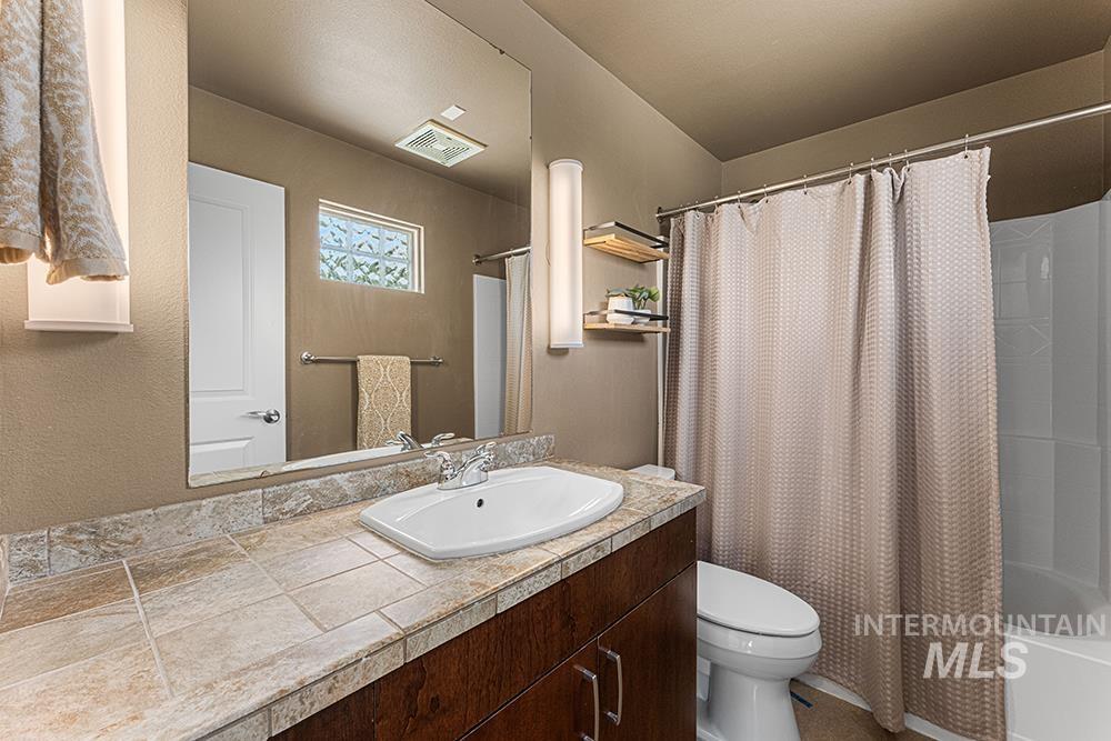 1411 W Grand Ave, Boise, Idaho 83702, 3 Bedrooms, 2 Bathrooms, Residential For Sale, Price $435,000, 98990743