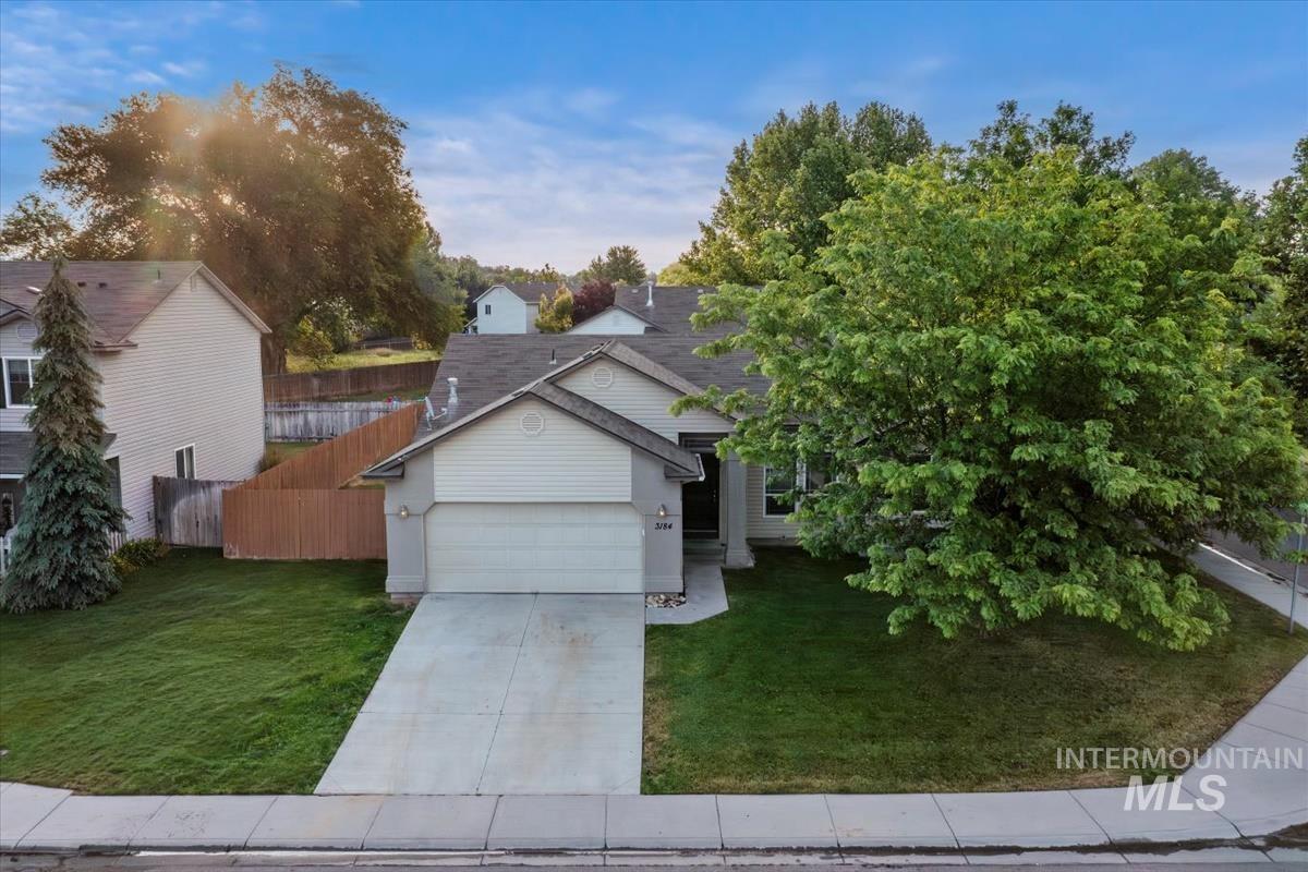 3184 S Avondale, Nampa, Idaho 83686, 3 Bedrooms, 2 Bathrooms, Residential For Sale, Price $360,000, 98990745