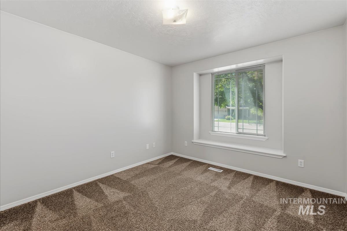 3184 S Avondale, Nampa, Idaho 83686, 3 Bedrooms, 2 Bathrooms, Residential For Sale, Price $360,000, 98990745