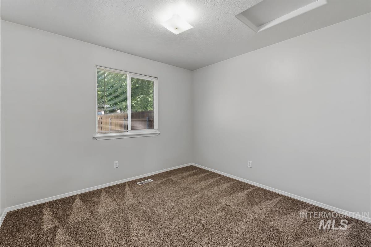 3184 S Avondale, Nampa, Idaho 83686, 3 Bedrooms, 2 Bathrooms, Residential For Sale, Price $360,000, 98990745