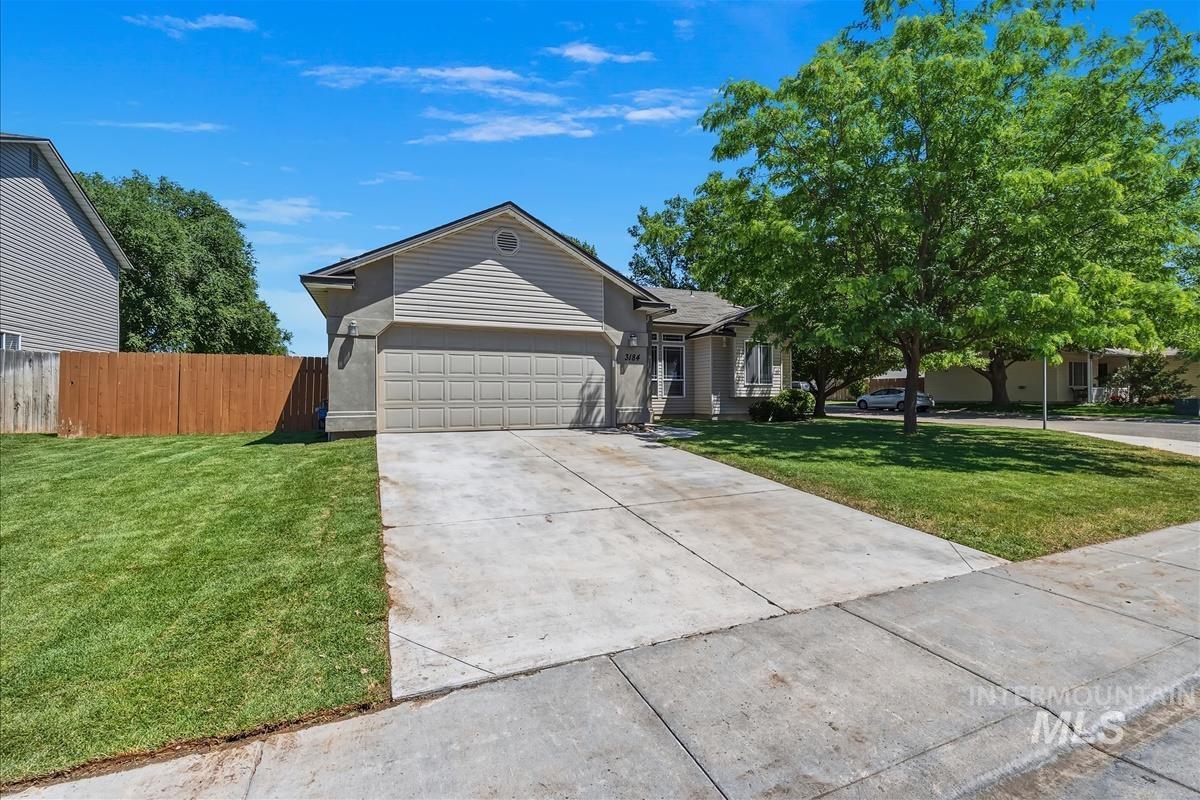 3184 S Avondale, Nampa, Idaho 83686, 3 Bedrooms, 2 Bathrooms, Residential For Sale, Price $360,000, 98990745