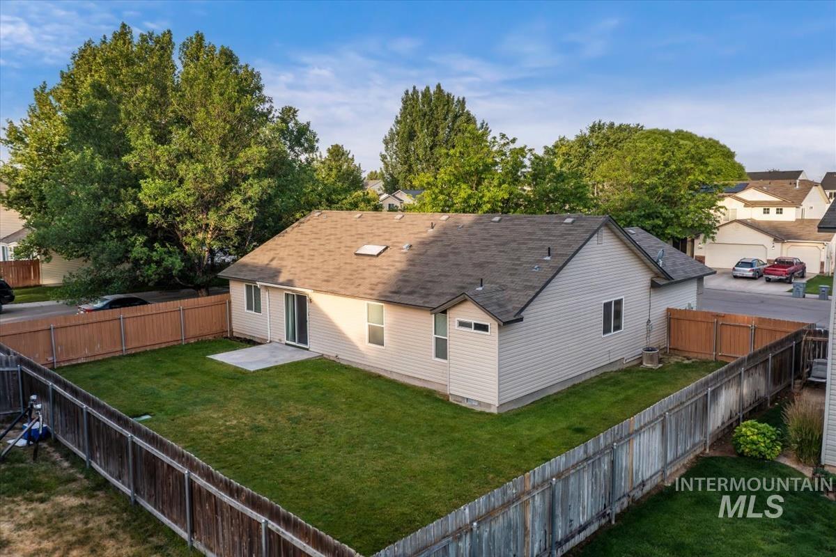 3184 S Avondale, Nampa, Idaho 83686, 3 Bedrooms, 2 Bathrooms, Residential For Sale, Price $360,000, 98990745