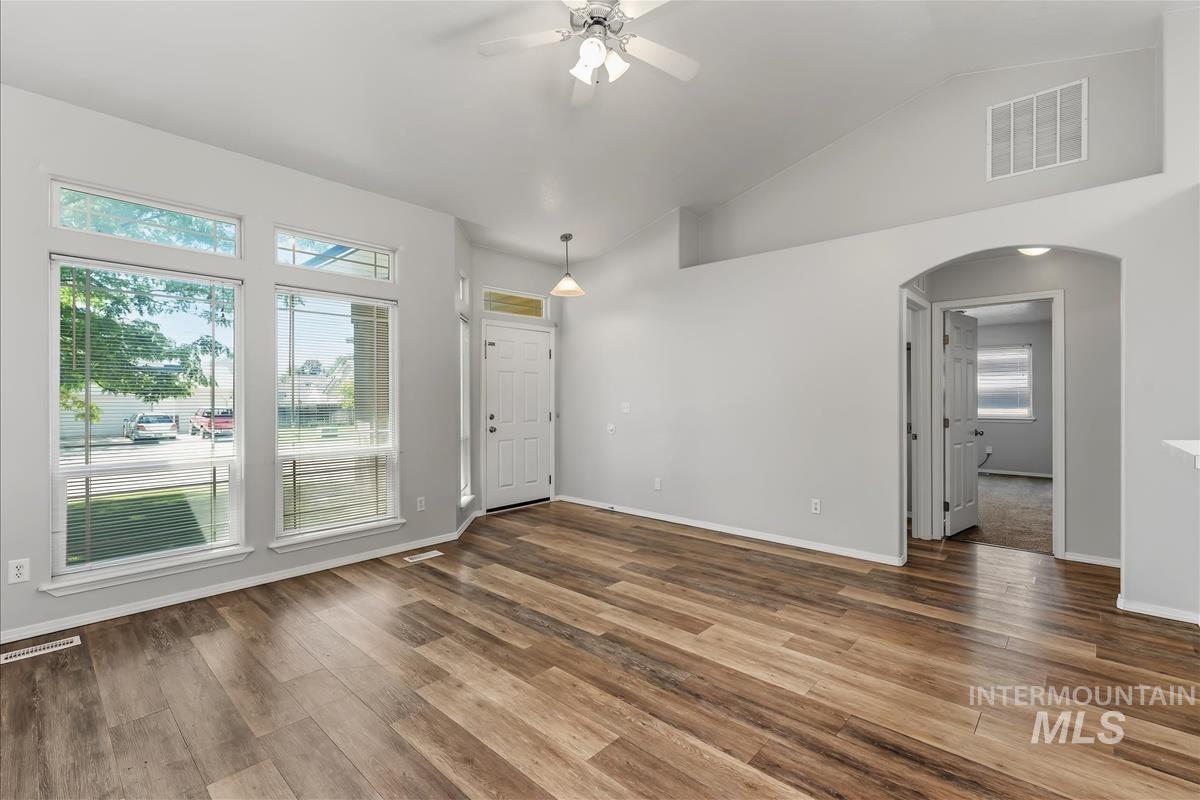 3184 S Avondale, Nampa, Idaho 83686, 3 Bedrooms, 2 Bathrooms, Residential For Sale, Price $360,000, 98990745