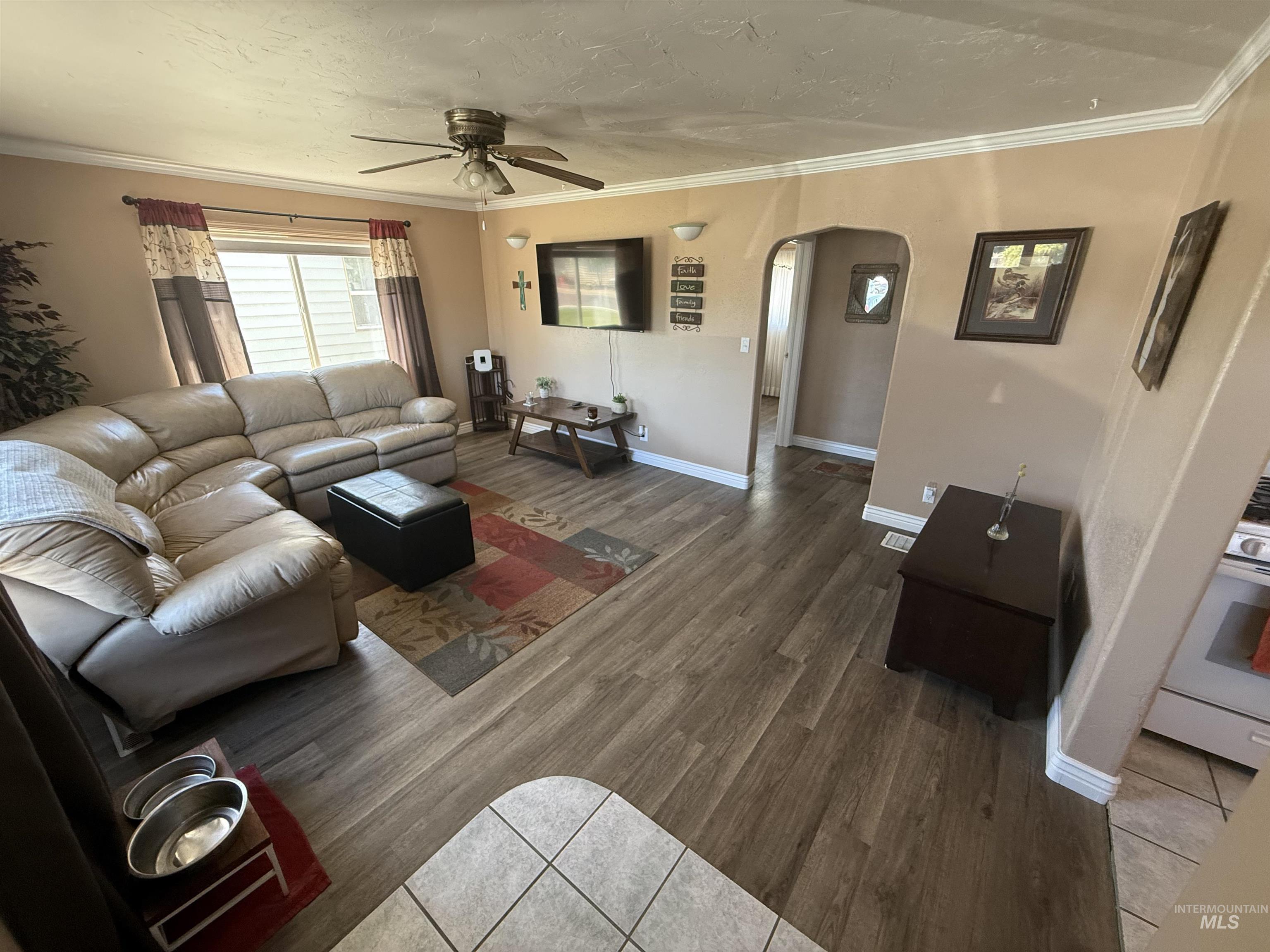 553 N Sparks St, Twin Falls, Idaho 83301, 2 Bedrooms, 1 Bathroom, Residential For Sale, Price $265,000, 98990746