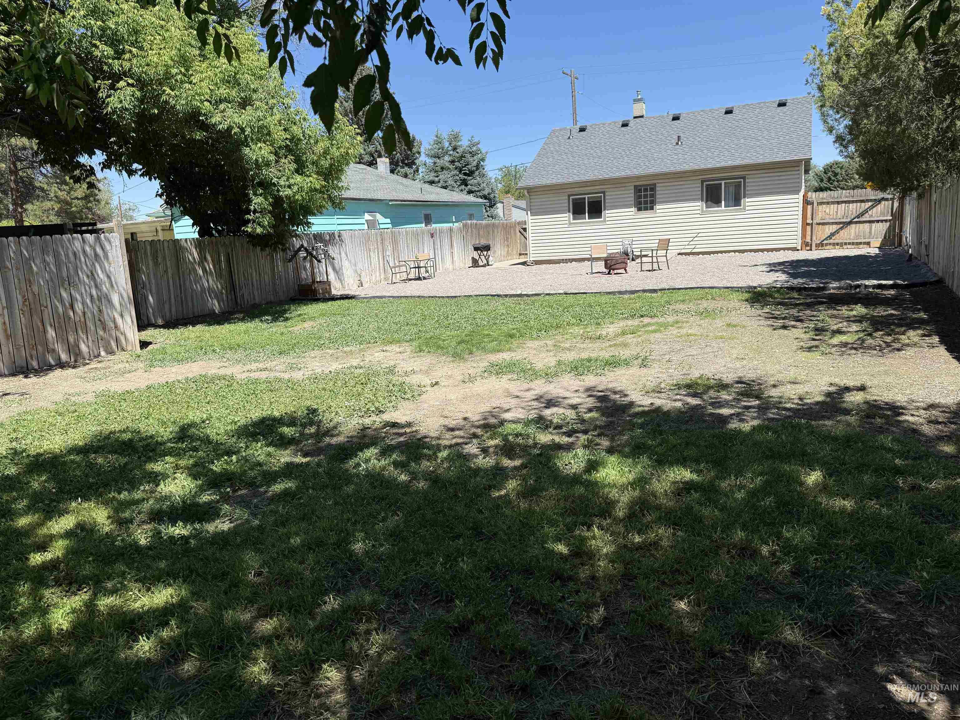 553 N Sparks St, Twin Falls, Idaho 83301, 2 Bedrooms, 1 Bathroom, Residential For Sale, Price $265,000, 98990746