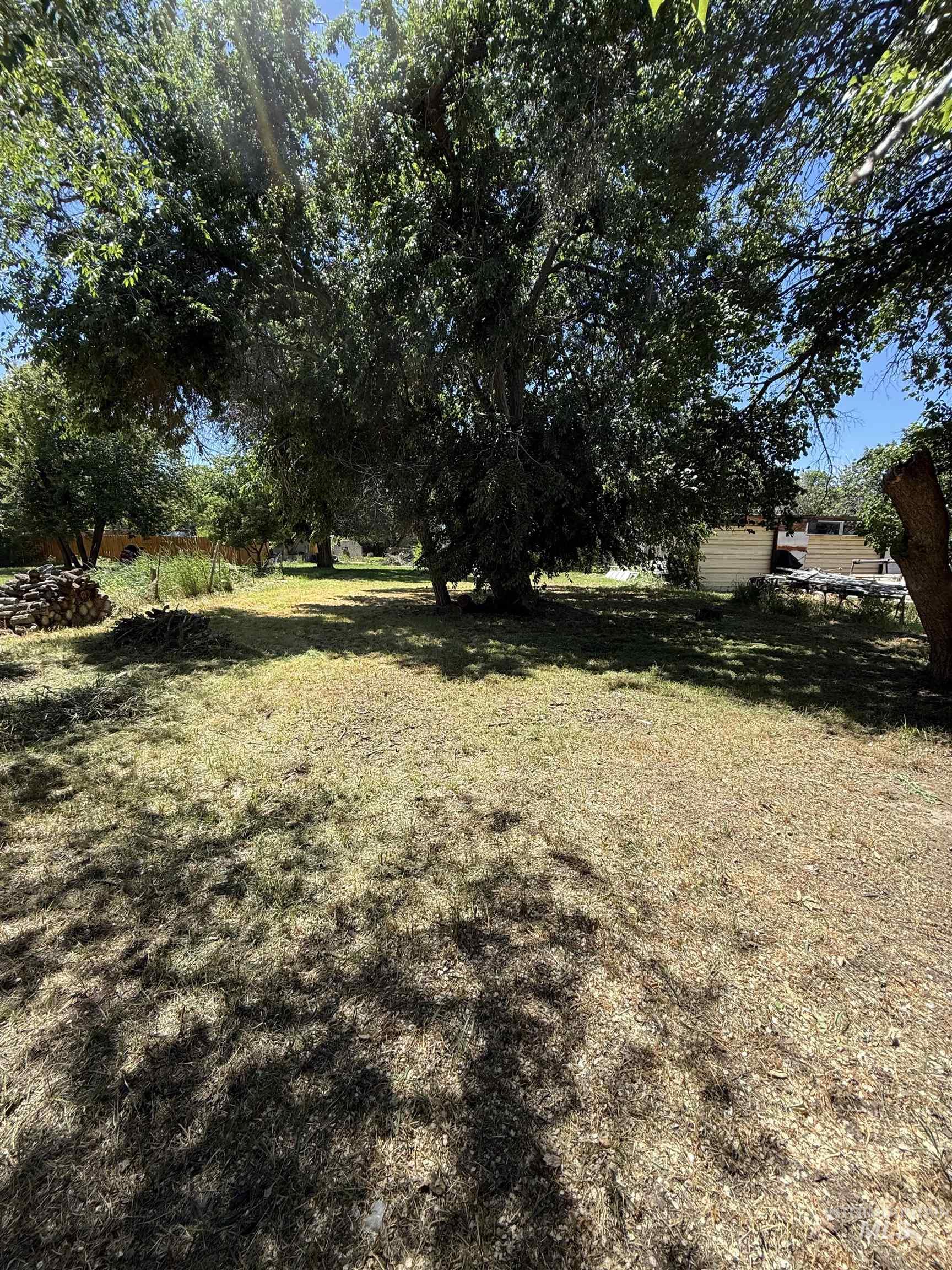 553 N Sparks St, Twin Falls, Idaho 83301, 2 Bedrooms, 1 Bathroom, Residential For Sale, Price $265,000, 98990746