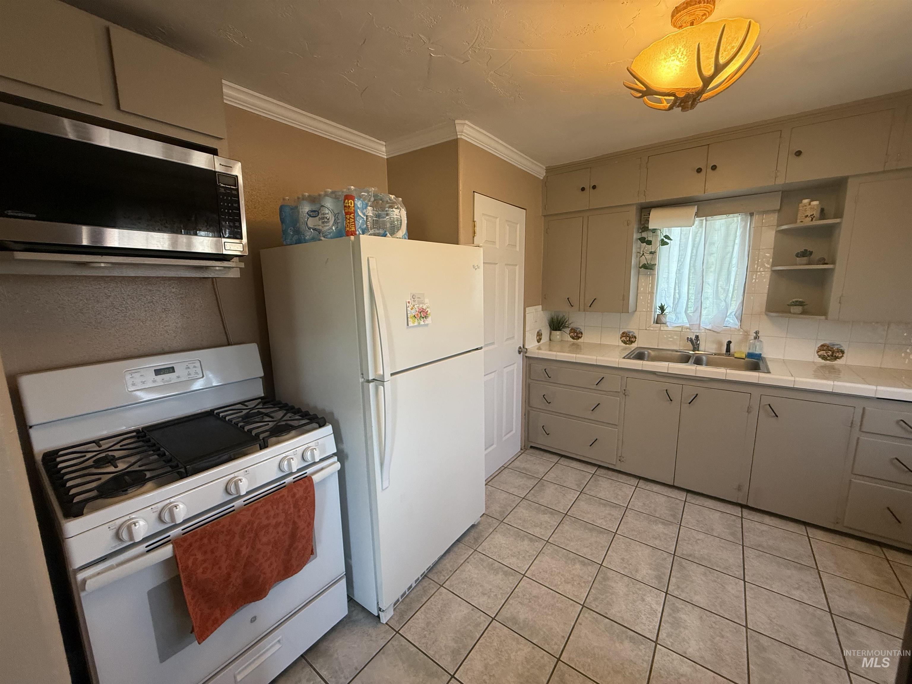 553 N Sparks St, Twin Falls, Idaho 83301, 2 Bedrooms, 1 Bathroom, Residential For Sale, Price $265,000, 98990746