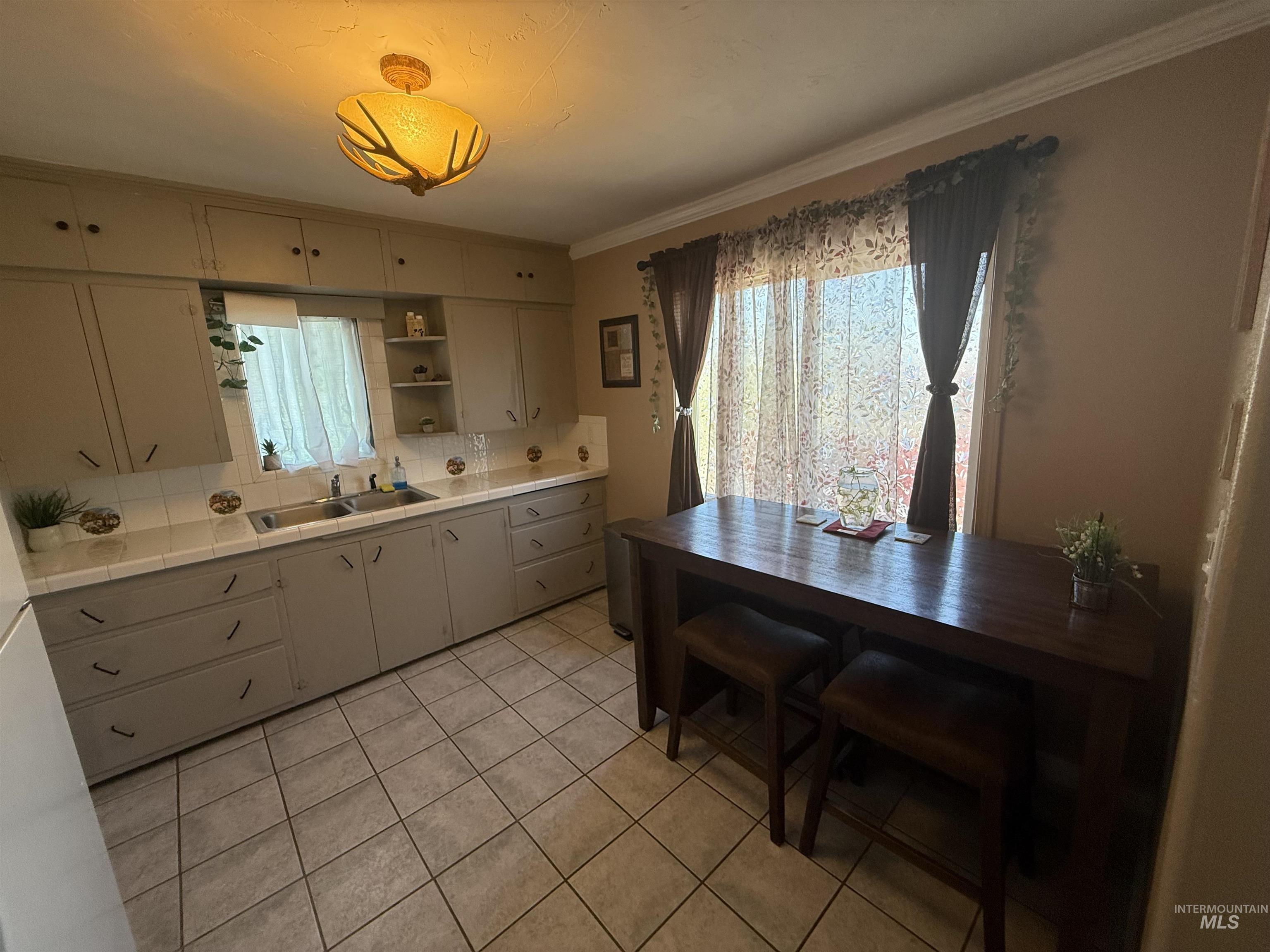 553 N Sparks St, Twin Falls, Idaho 83301, 2 Bedrooms, 1 Bathroom, Residential For Sale, Price $265,000, 98990746