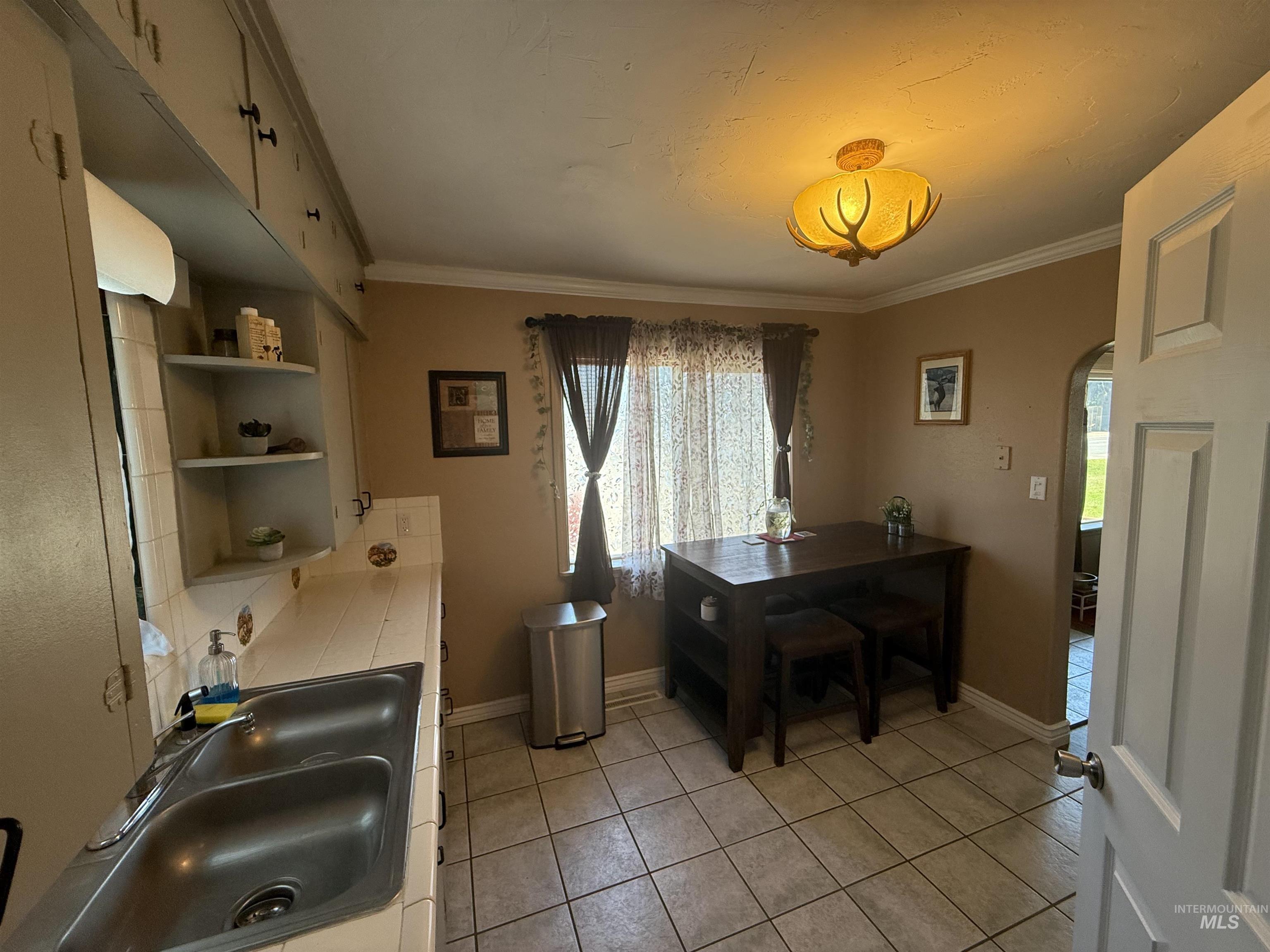 553 N Sparks St, Twin Falls, Idaho 83301, 2 Bedrooms, 1 Bathroom, Residential For Sale, Price $265,000, 98990746
