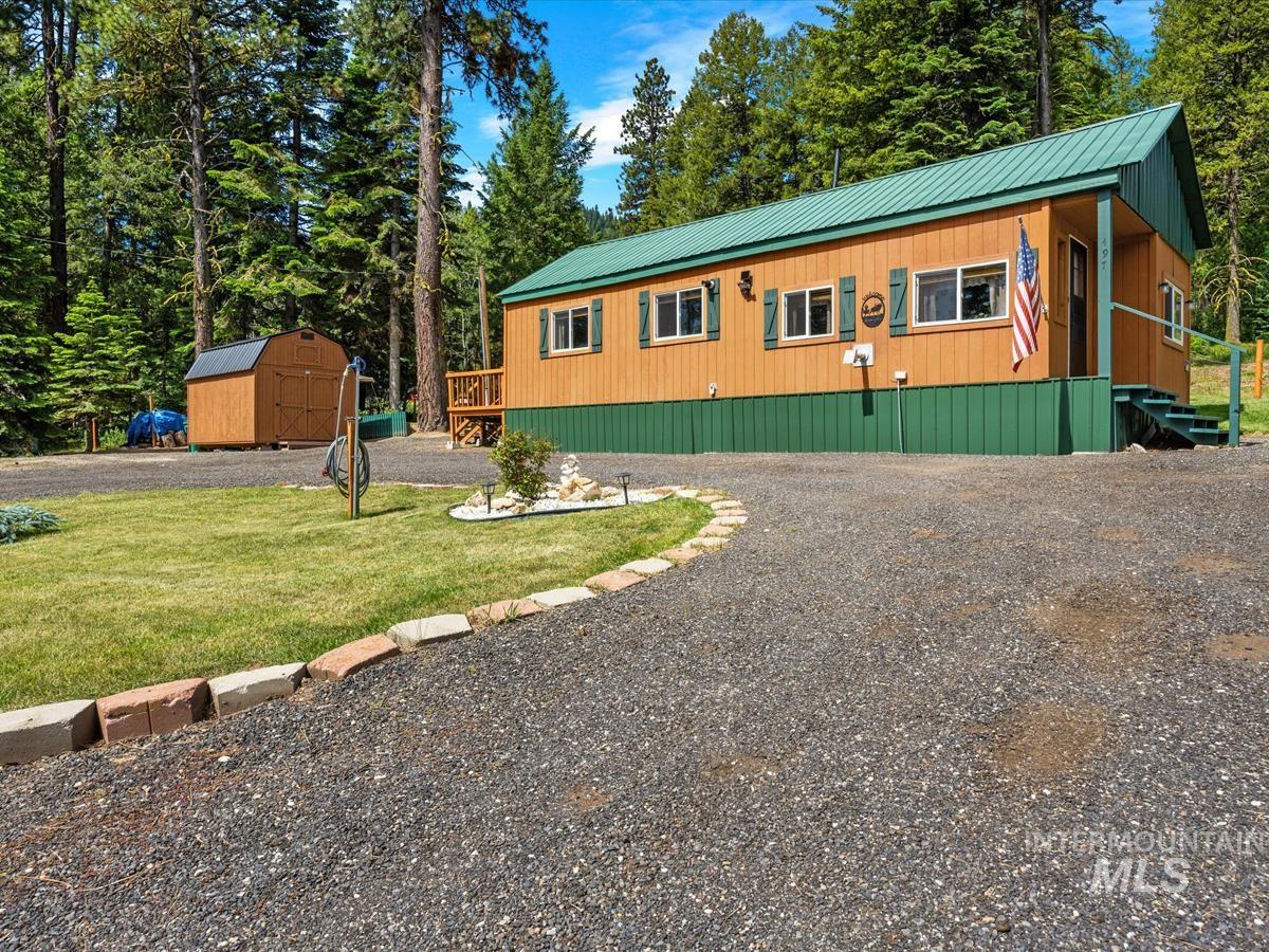 497 Micki Road, Cascade, Idaho 83611, 2 Bedrooms, 1 Bathroom, Residential For Sale, Price $325,000,MLS 98990748