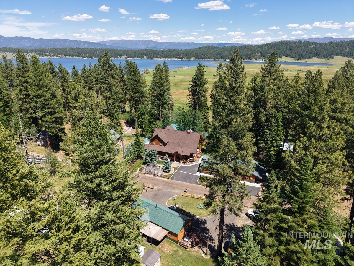 497 Micki Road, Cascade, Idaho 83611, 2 Bedrooms, 1 Bathroom, Residential For Sale, Price $320,000, 98990748