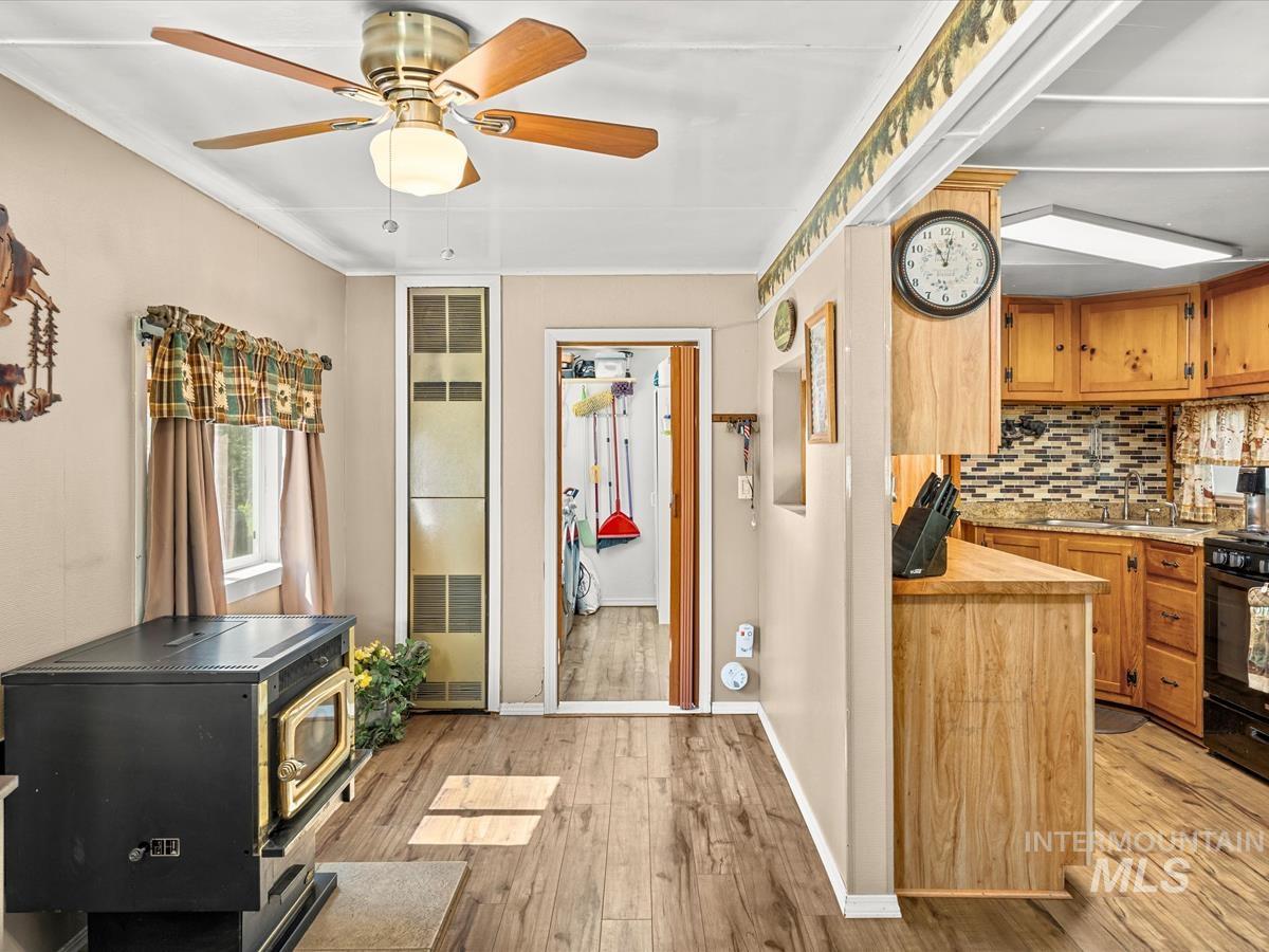 497 Micki Road, Cascade, Idaho 83611, 2 Bedrooms, 1 Bathroom, Residential For Sale, Price $325,000,MLS 98990748
