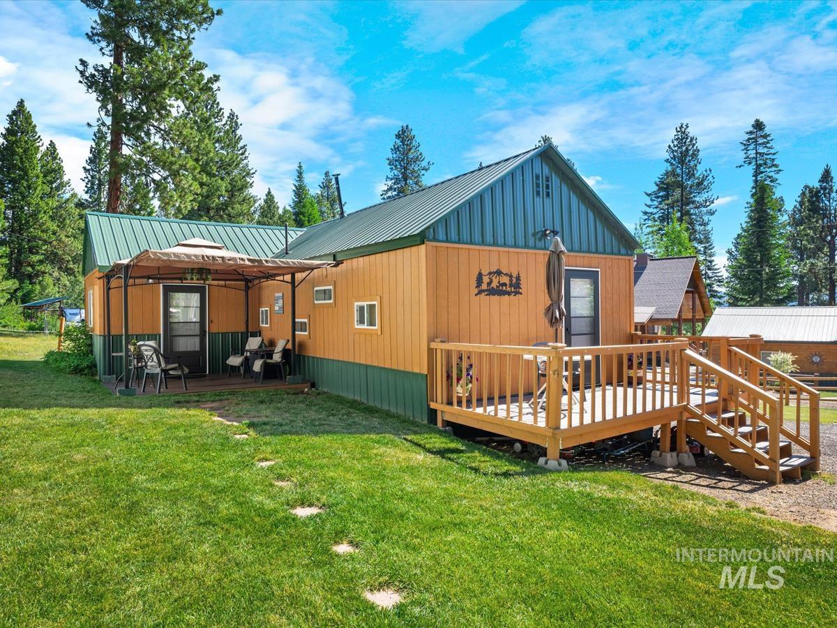 497 Micki Road, Cascade, Idaho 83611, 2 Bedrooms, 1 Bathroom, Residential For Sale, Price $325,000,MLS 98990748
