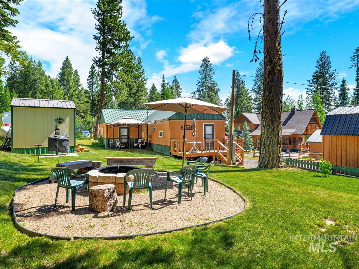 497 Micki Road, Cascade, Idaho 83611, 2 Bedrooms, 1 Bathroom, Residential For Sale, Price $325,000,MLS 98990748