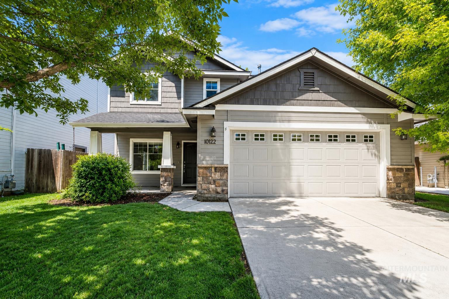 10122 W Shelborne Drive, Boise, Idaho 83709, 4 Bedrooms, 2.5 Bathrooms, Residential For Sale, Price $489,000,MLS 98990752