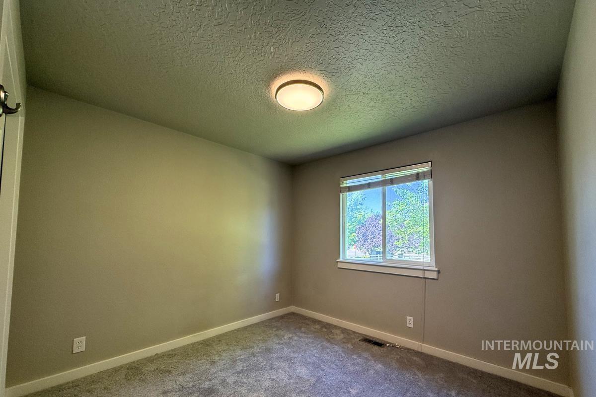 10122 W Shelborne Drive, Boise, Idaho 83709, 4 Bedrooms, 2.5 Bathrooms, Residential For Sale, Price $475,000, 98990752