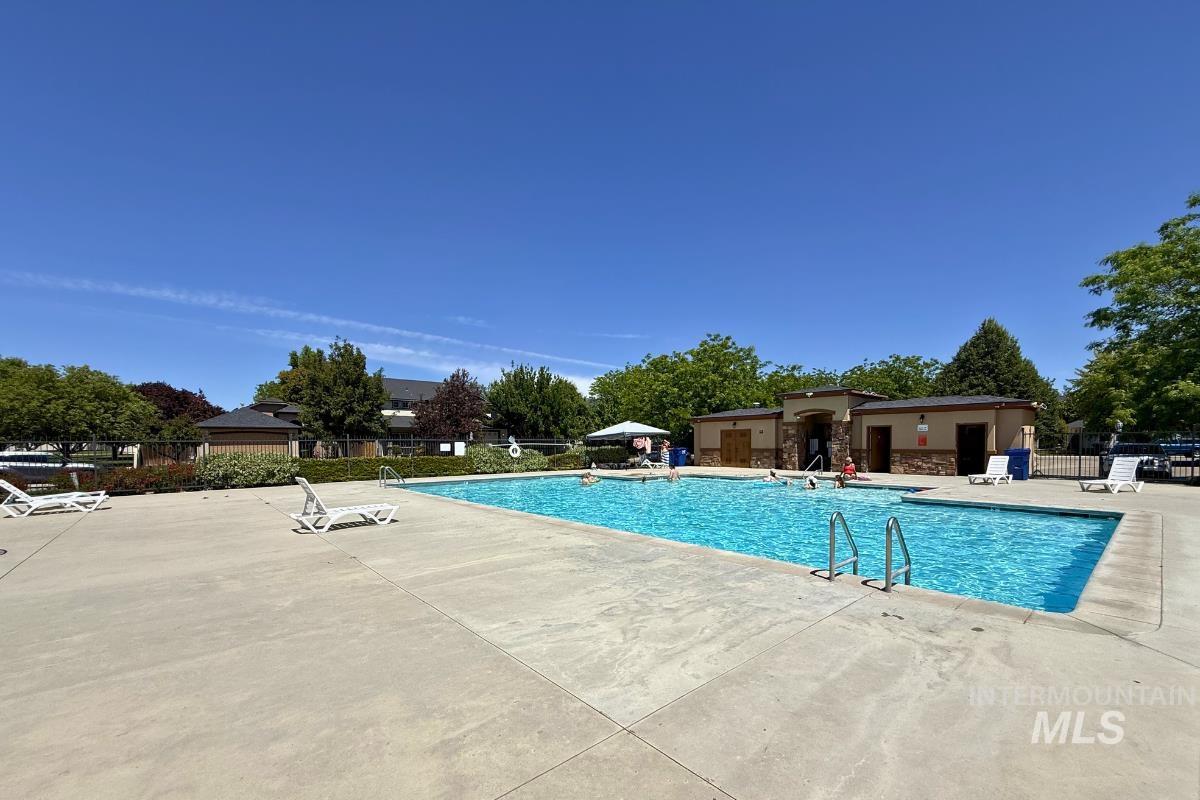 10122 W Shelborne Drive, Boise, Idaho 83709, 4 Bedrooms, 2.5 Bathrooms, Residential For Sale, Price $475,000, 98990752