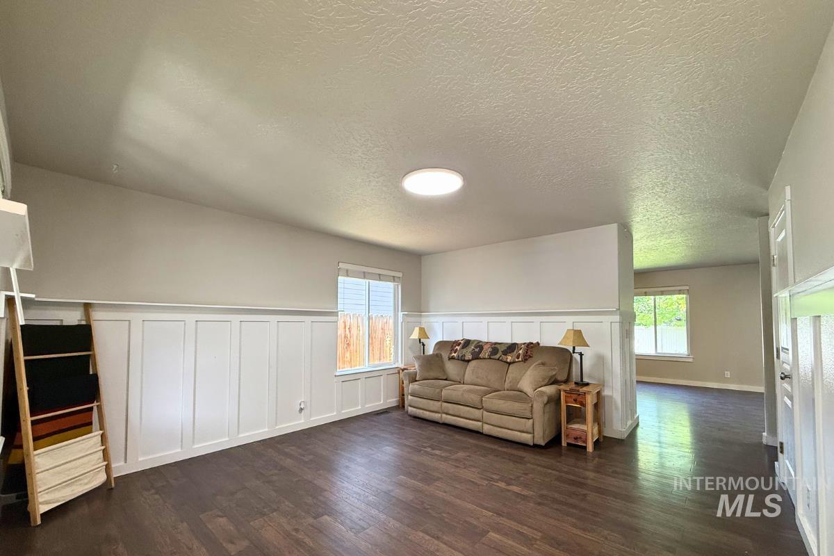 10122 W Shelborne Drive, Boise, Idaho 83709, 4 Bedrooms, 2.5 Bathrooms, Residential For Sale, Price $475,000, 98990752