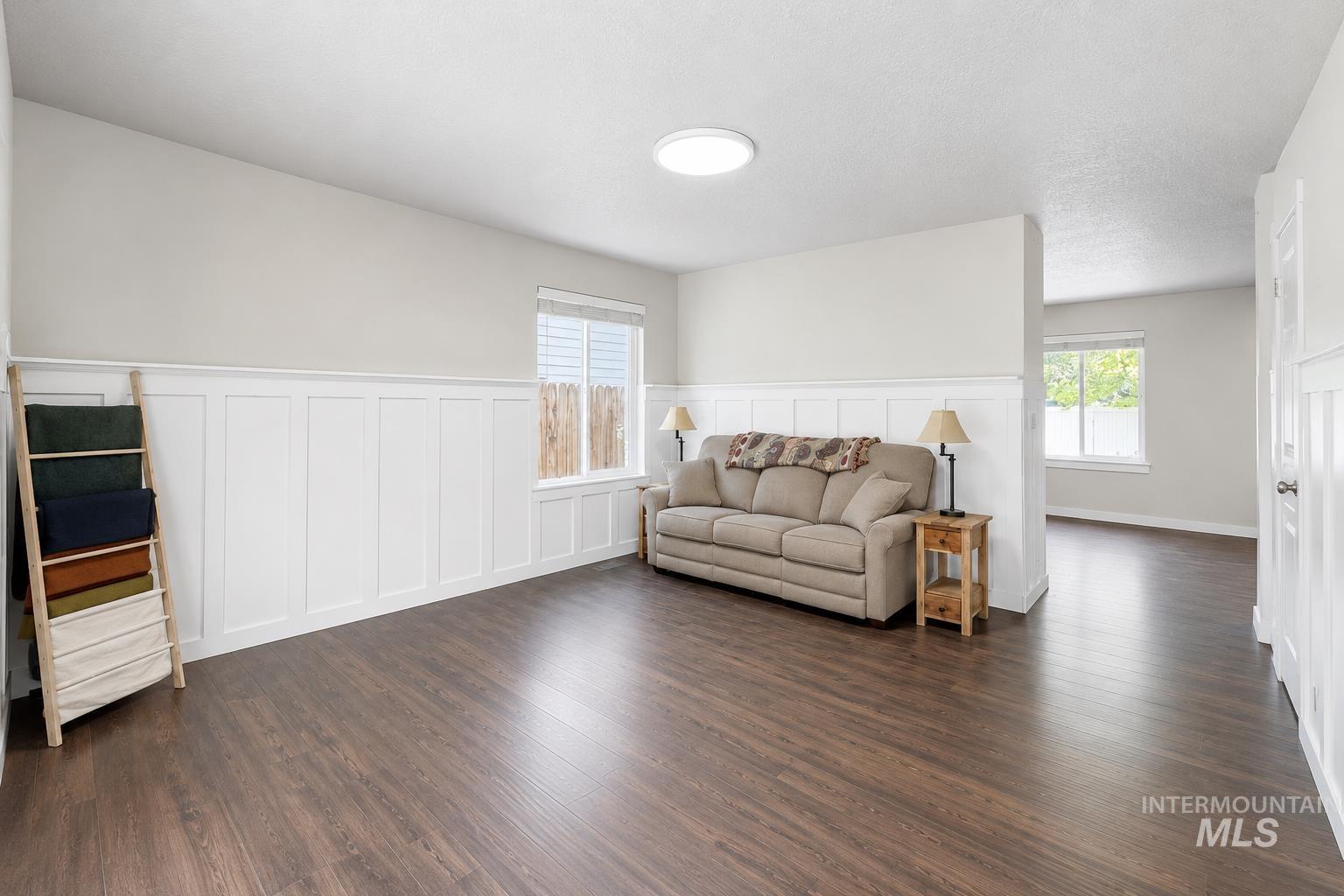 10122 W Shelborne Drive, Boise, Idaho 83709, 4 Bedrooms, 2.5 Bathrooms, Residential For Sale, Price $489,000,MLS 98990752