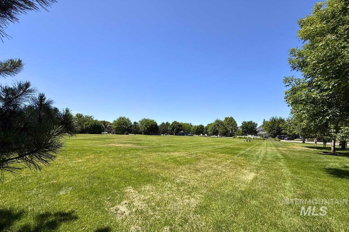 10122 W Shelborne Drive, Boise, Idaho 83709, 4 Bedrooms, 2.5 Bathrooms, Residential For Sale, Price $475,000, 98990752