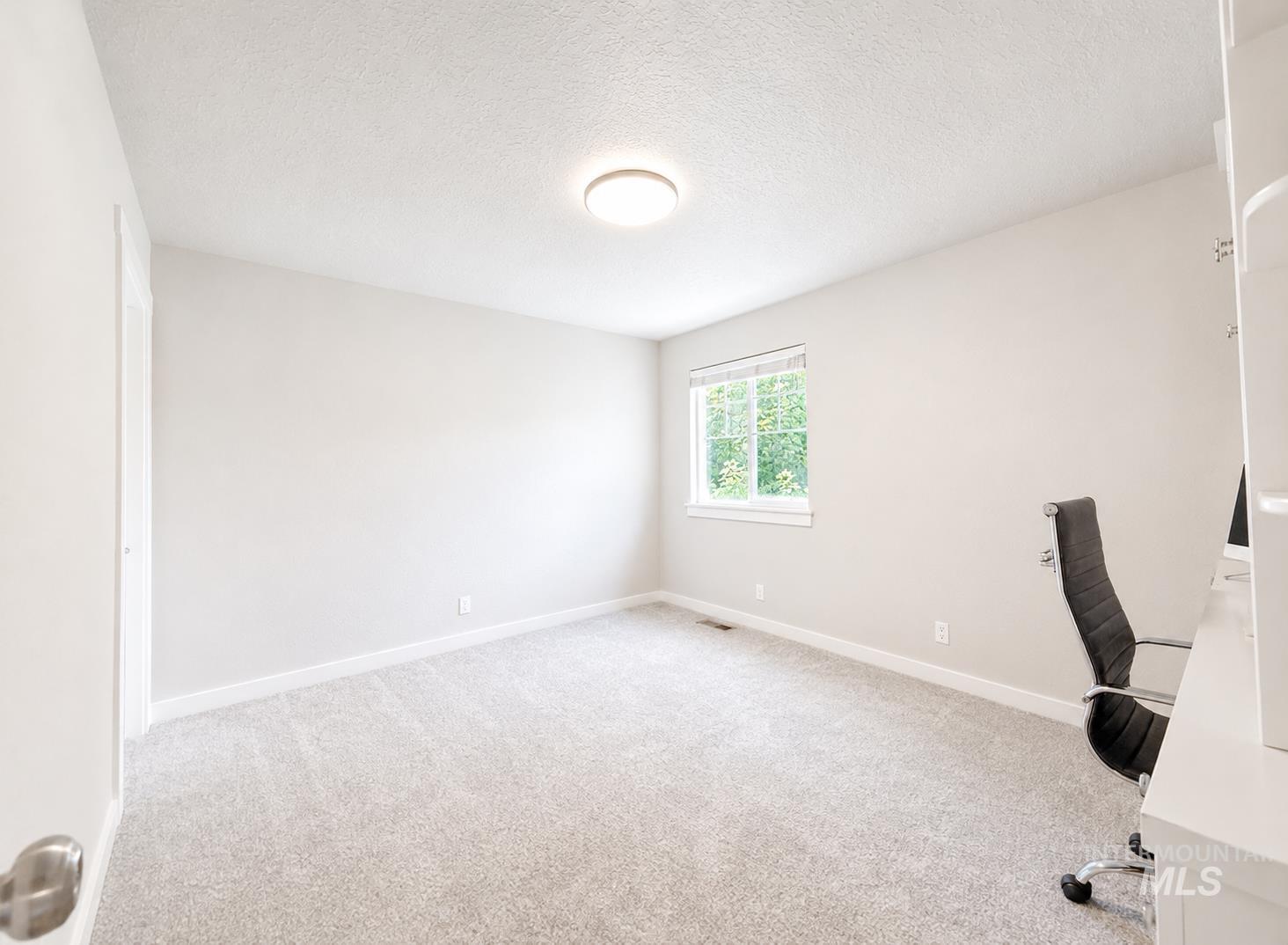 10122 W Shelborne Drive, Boise, Idaho 83709, 4 Bedrooms, 2.5 Bathrooms, Residential For Sale, Price $489,000,MLS 98990752