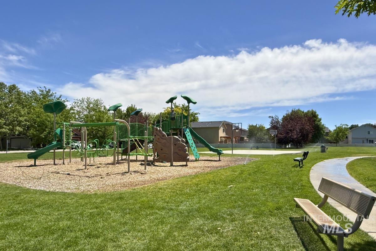 10122 W Shelborne Drive, Boise, Idaho 83709, 4 Bedrooms, 2.5 Bathrooms, Residential For Sale, Price $475,000, 98990752